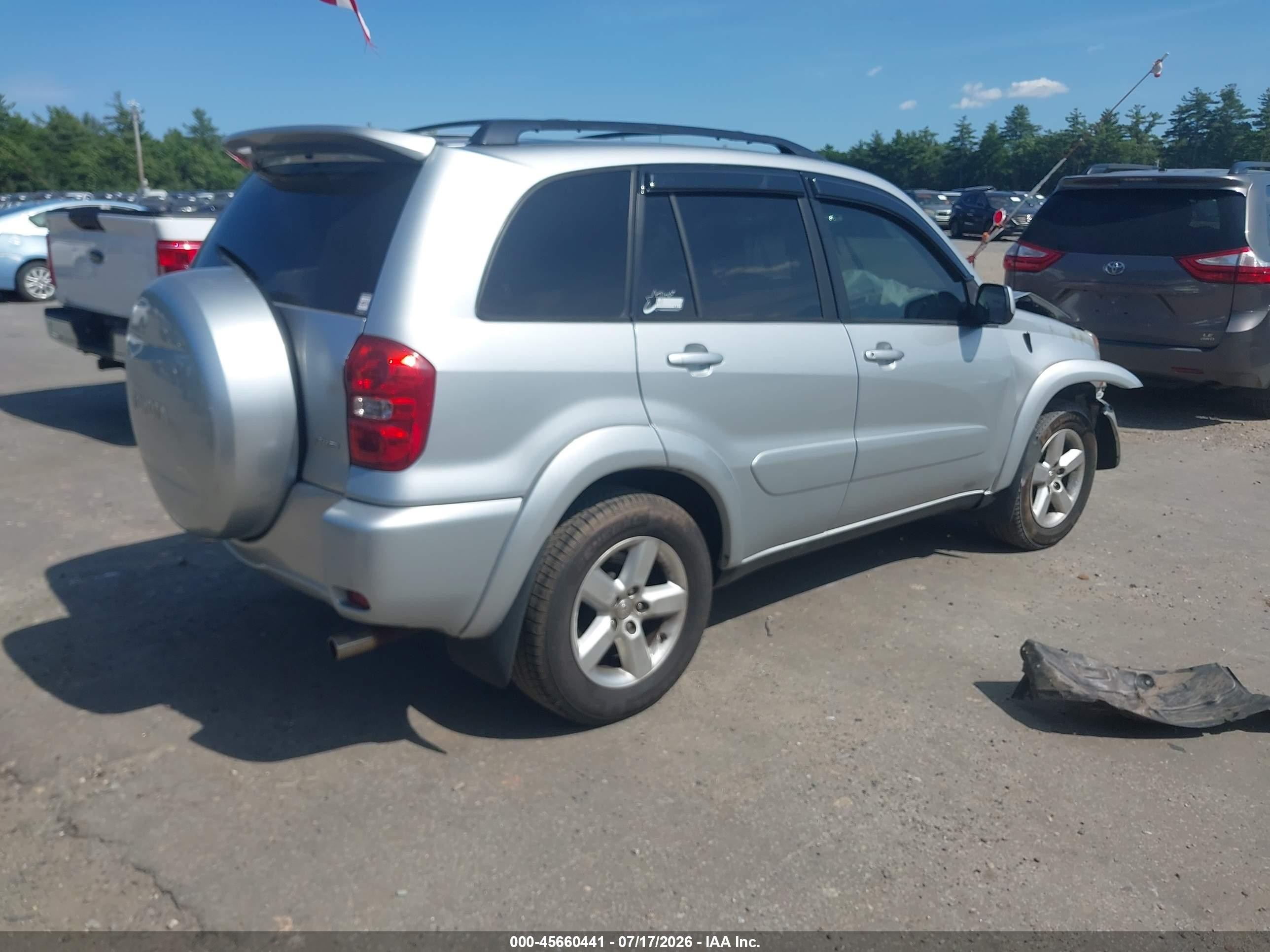 2004 Toyota Rav4 Silver vin: JTEHD20V440023586