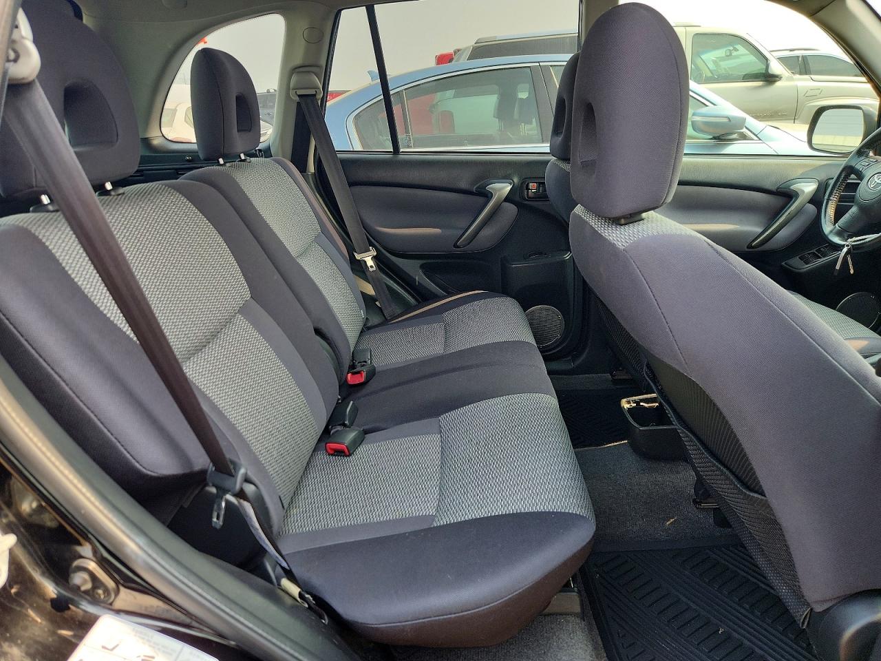 2004 Toyota Rav4 Base Black vin: JTEHD20V446006641