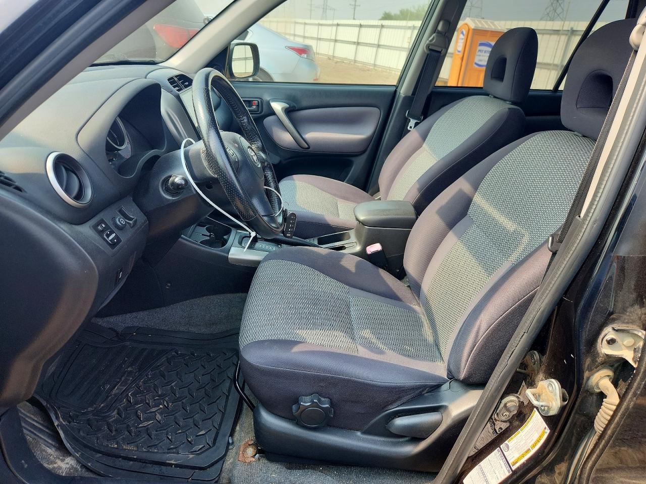2004 Toyota Rav4 Base Black vin: JTEHD20V446006641