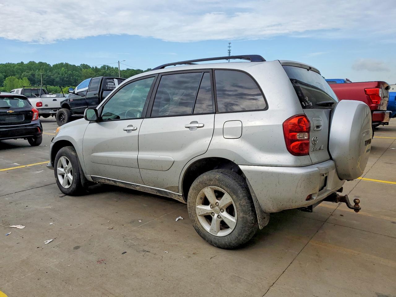 2005 Toyota Rav 4 Silver vin: JTEHD20V450041121