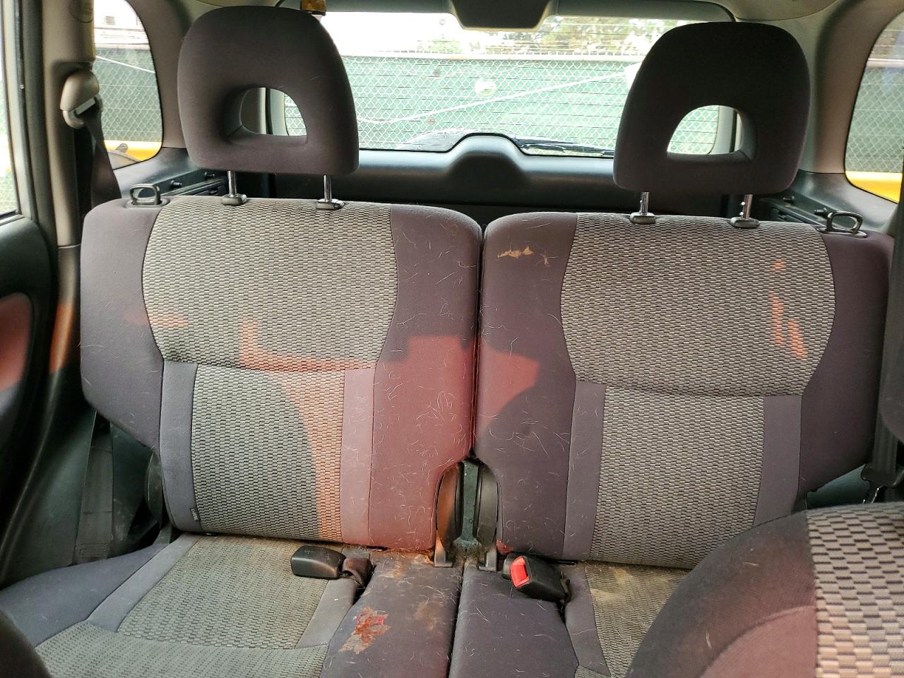 2005 Toyota Rav4 Base Silver vin: JTEHD20V456026177