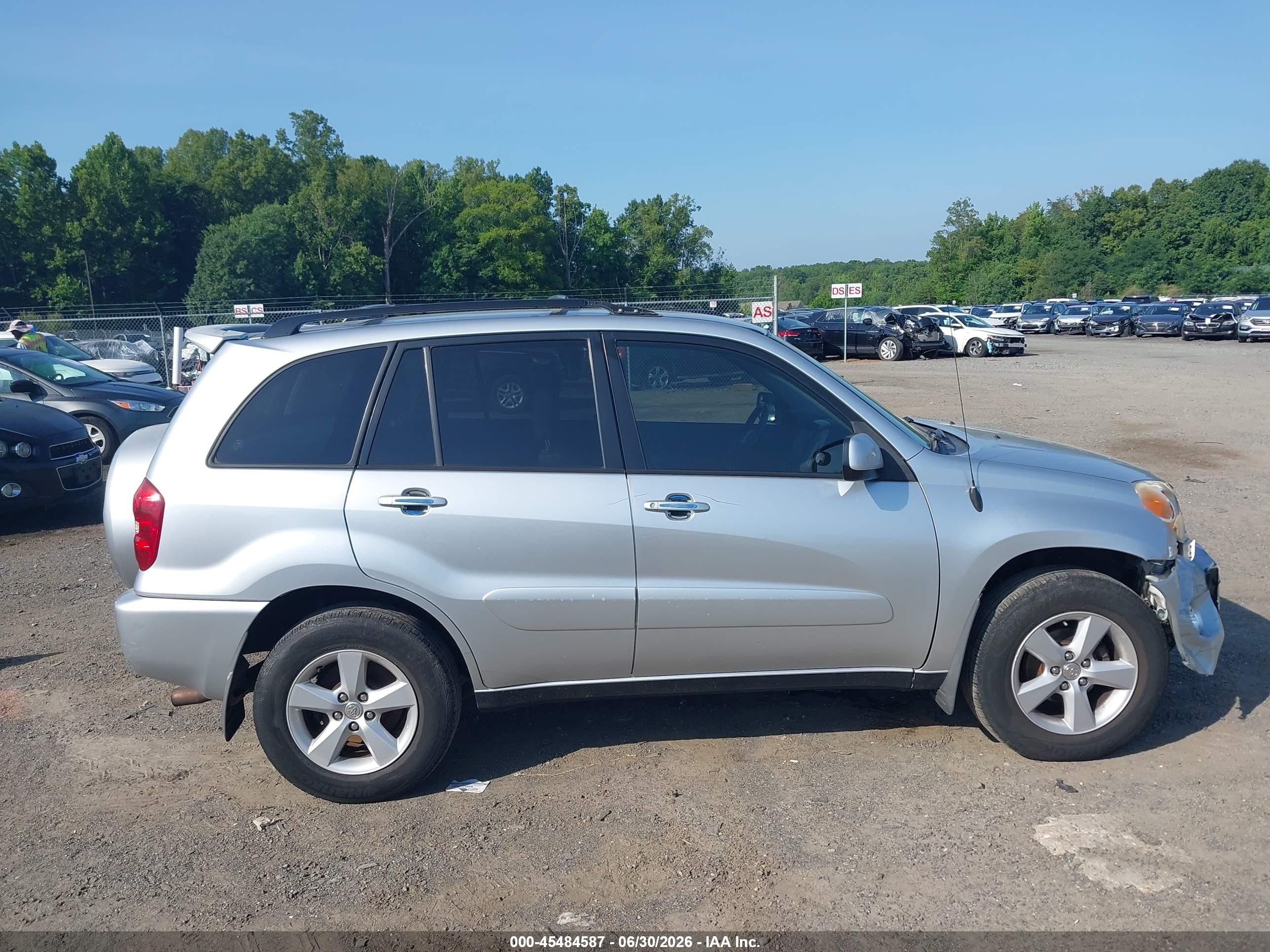 2005 Toyota Rav4   Silver vin: JTEHD20V456029497