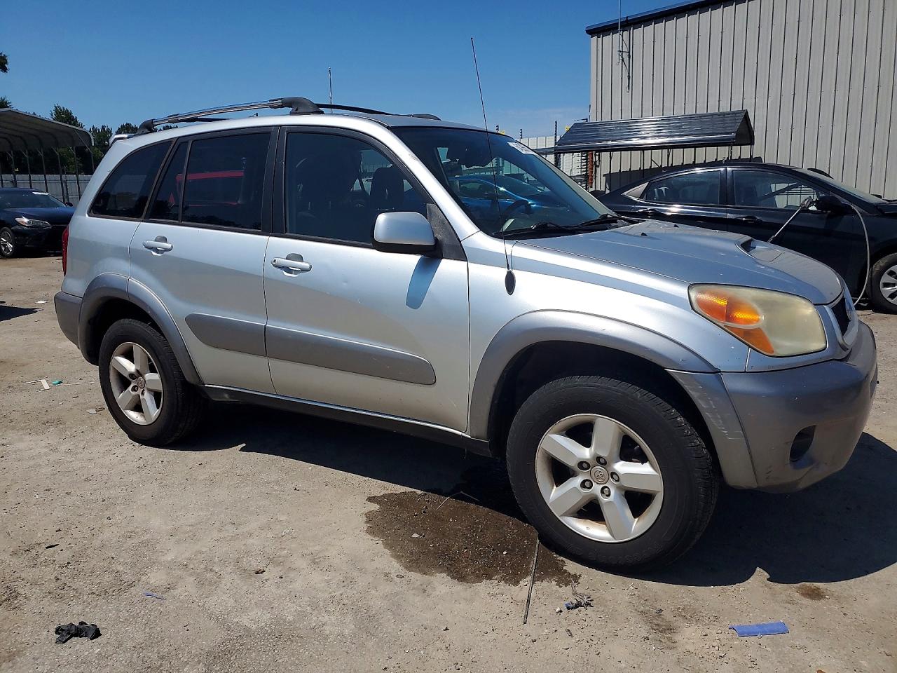 2005 Toyota Rav4 Base Silver vin: JTEHD20V456046039