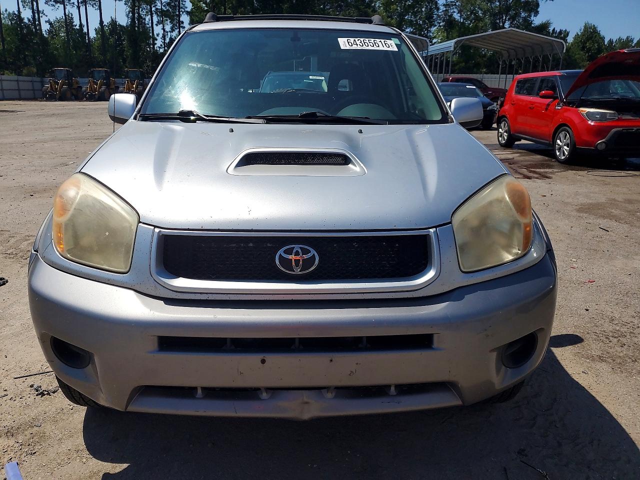 2005 Toyota Rav4 Base Silver vin: JTEHD20V456046039