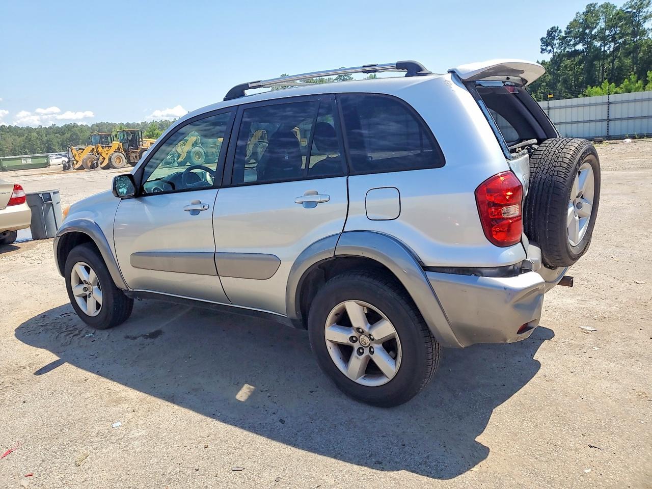 2005 Toyota Rav4 Base Silver vin: JTEHD20V456046039