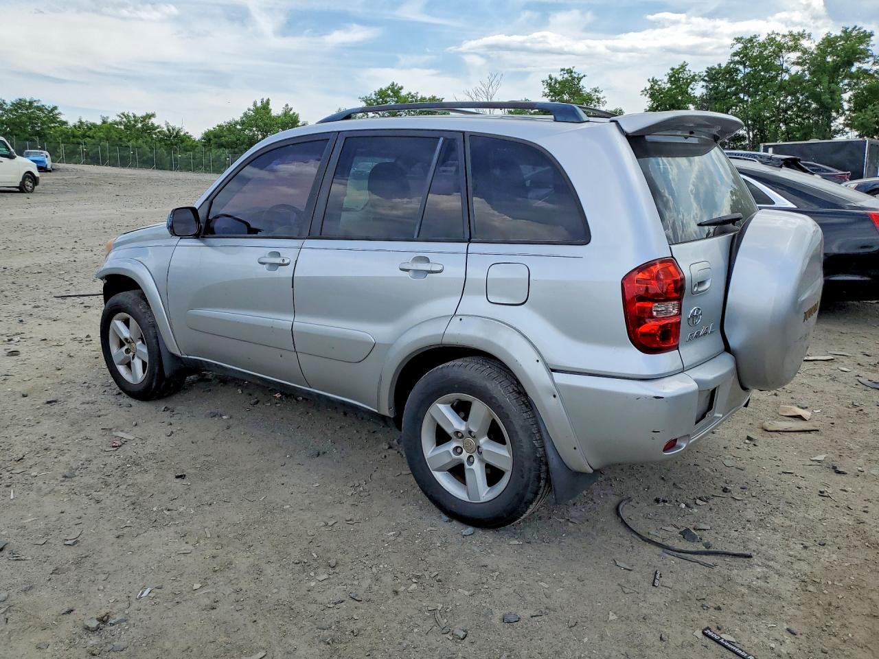 2005 Toyota Rav4 Base Silver vin: JTEHD20V550040317