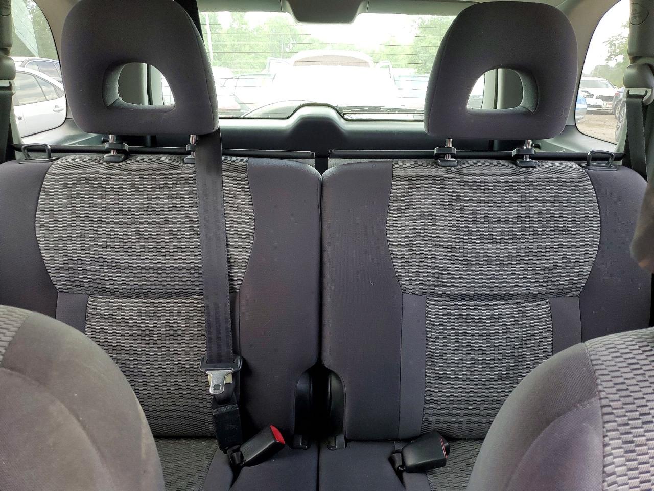 2005 Toyota Rav4 Base Silver vin: JTEHD20V550040317