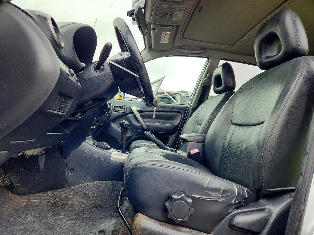2005 Toyota Rav4 Base Silver vin: JTEHD20V550049017