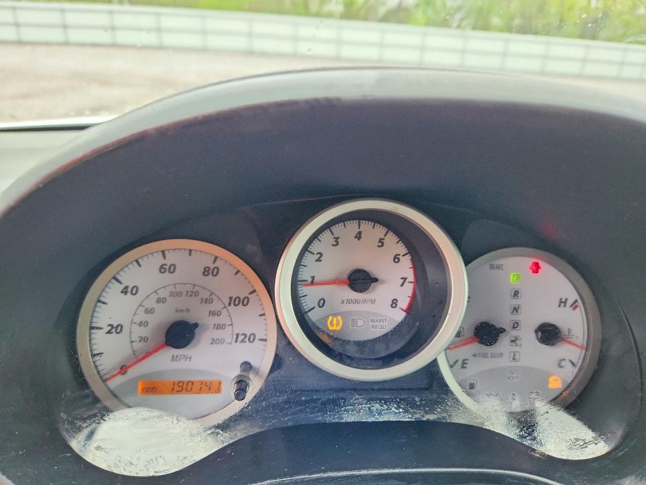 2005 Toyota Rav4 Base Silver vin: JTEHD20V550049017