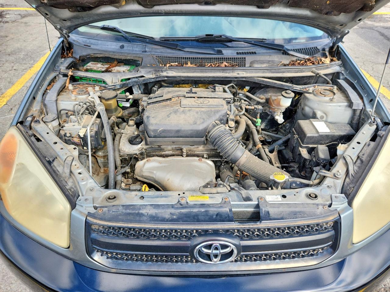 2005 Toyota Rav4 Base Silver vin: JTEHD20V550061653