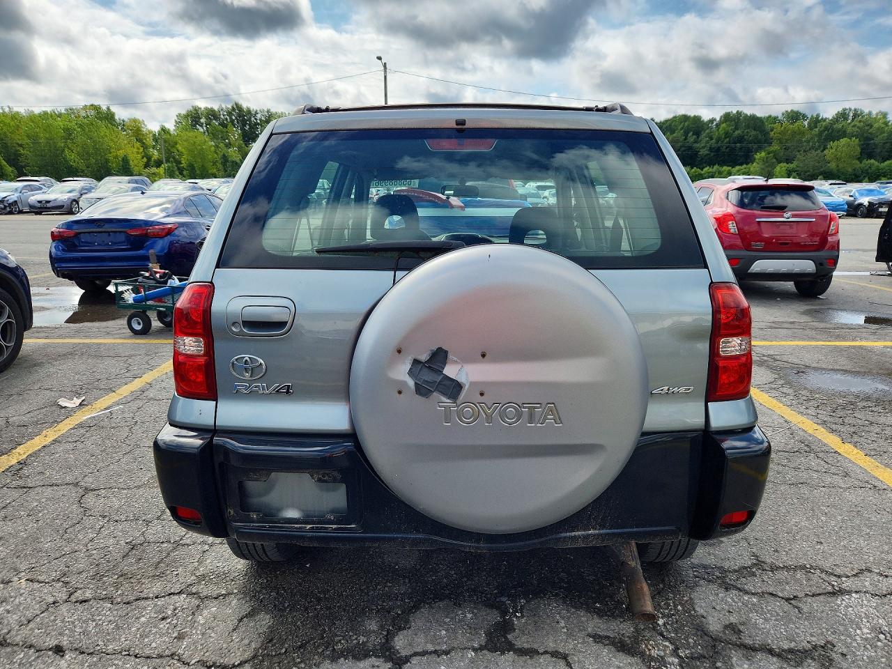2005 Toyota Rav4 Base Silver vin: JTEHD20V550061653