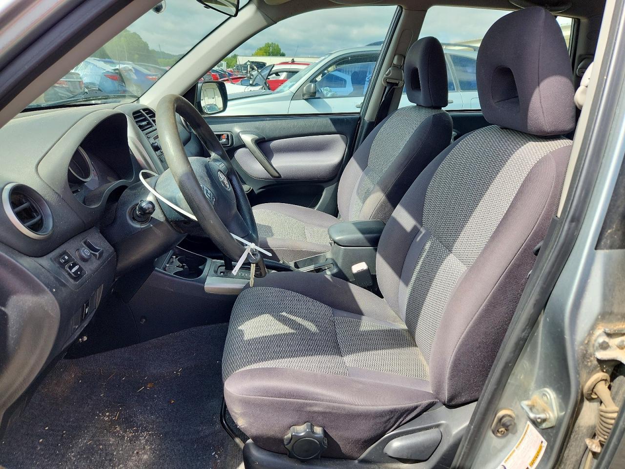 2005 Toyota Rav4 Base Silver vin: JTEHD20V550061653