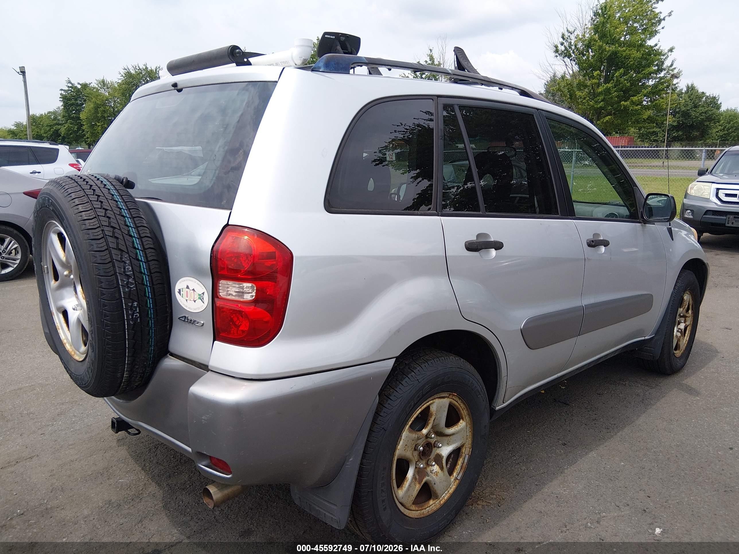 2005 Toyota Rav4   Silver vin: JTEHD20V550074354