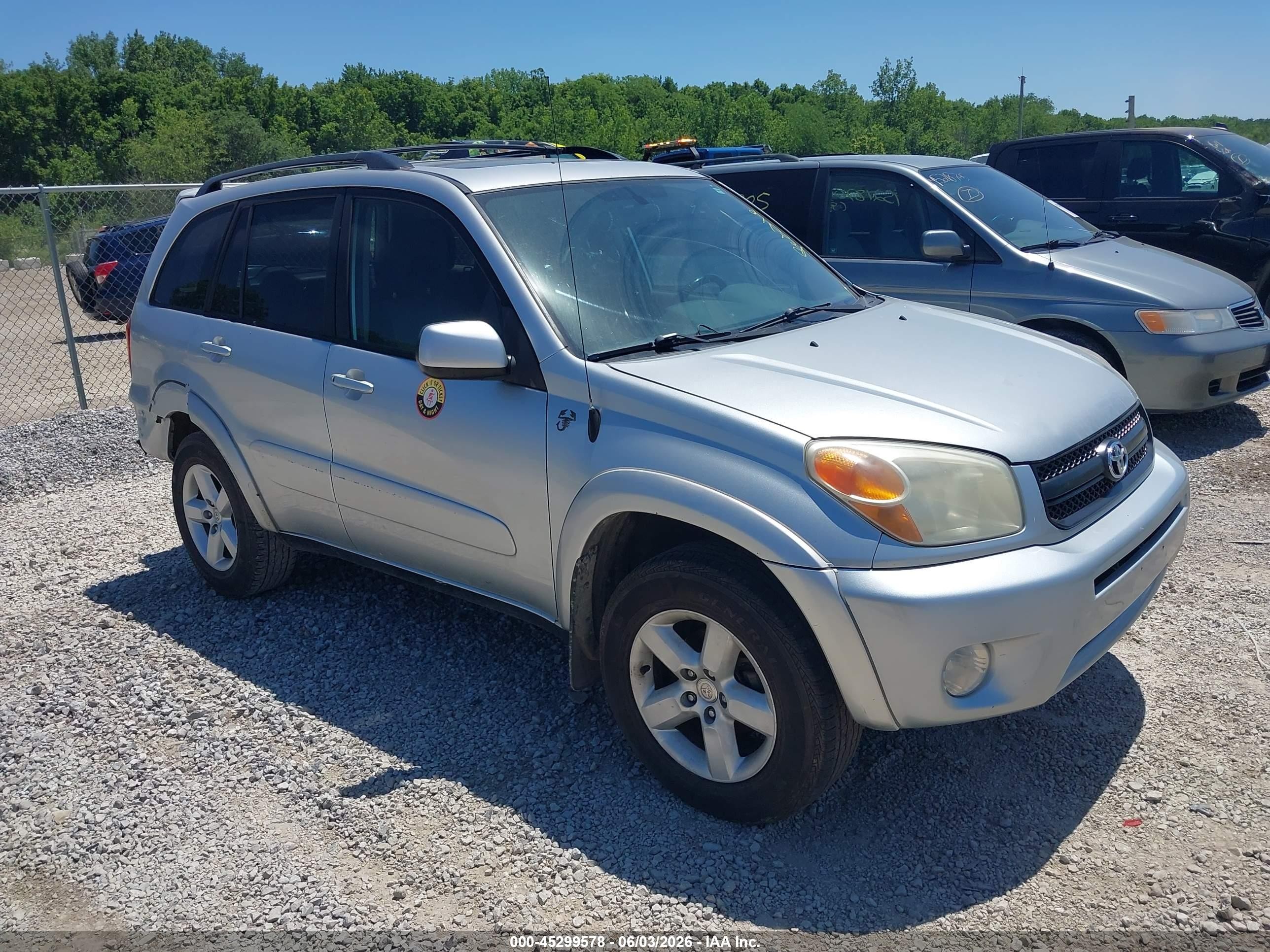 2005 Toyota Rav4   Серебряный vin: JTEHD20V556027757