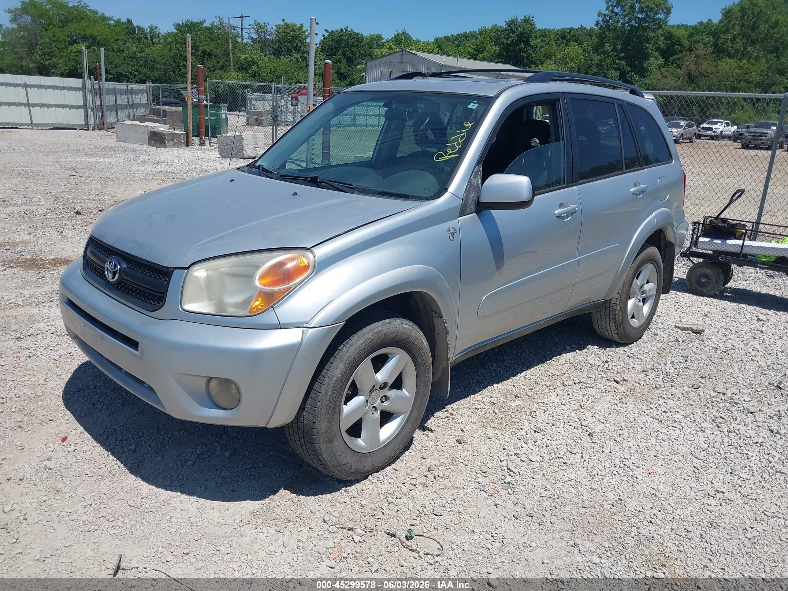 2005 Toyota Rav4   Серебряный vin: JTEHD20V556027757
