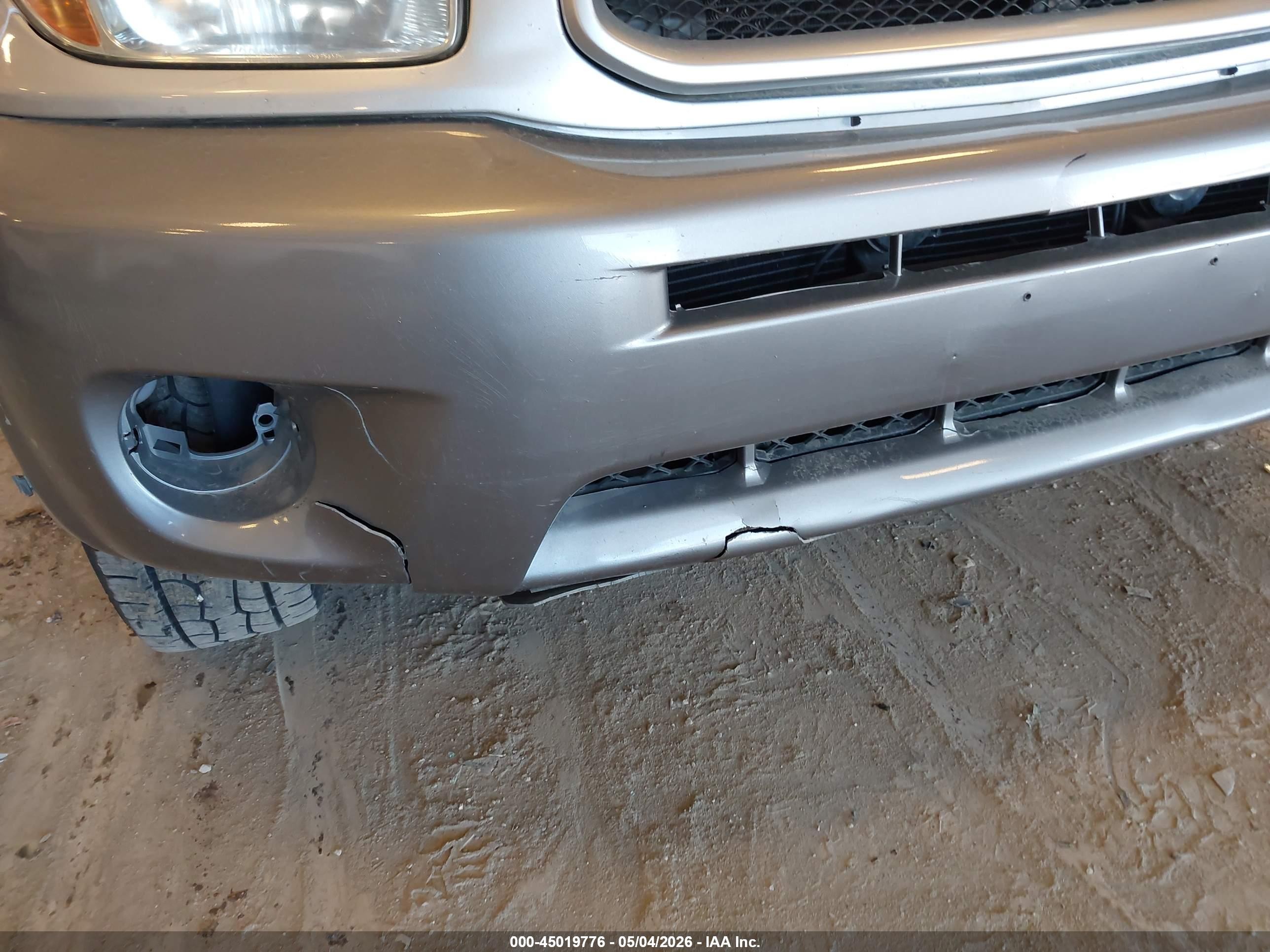 2005 Toyota Rav4   Silver vin: JTEHD20V556030867