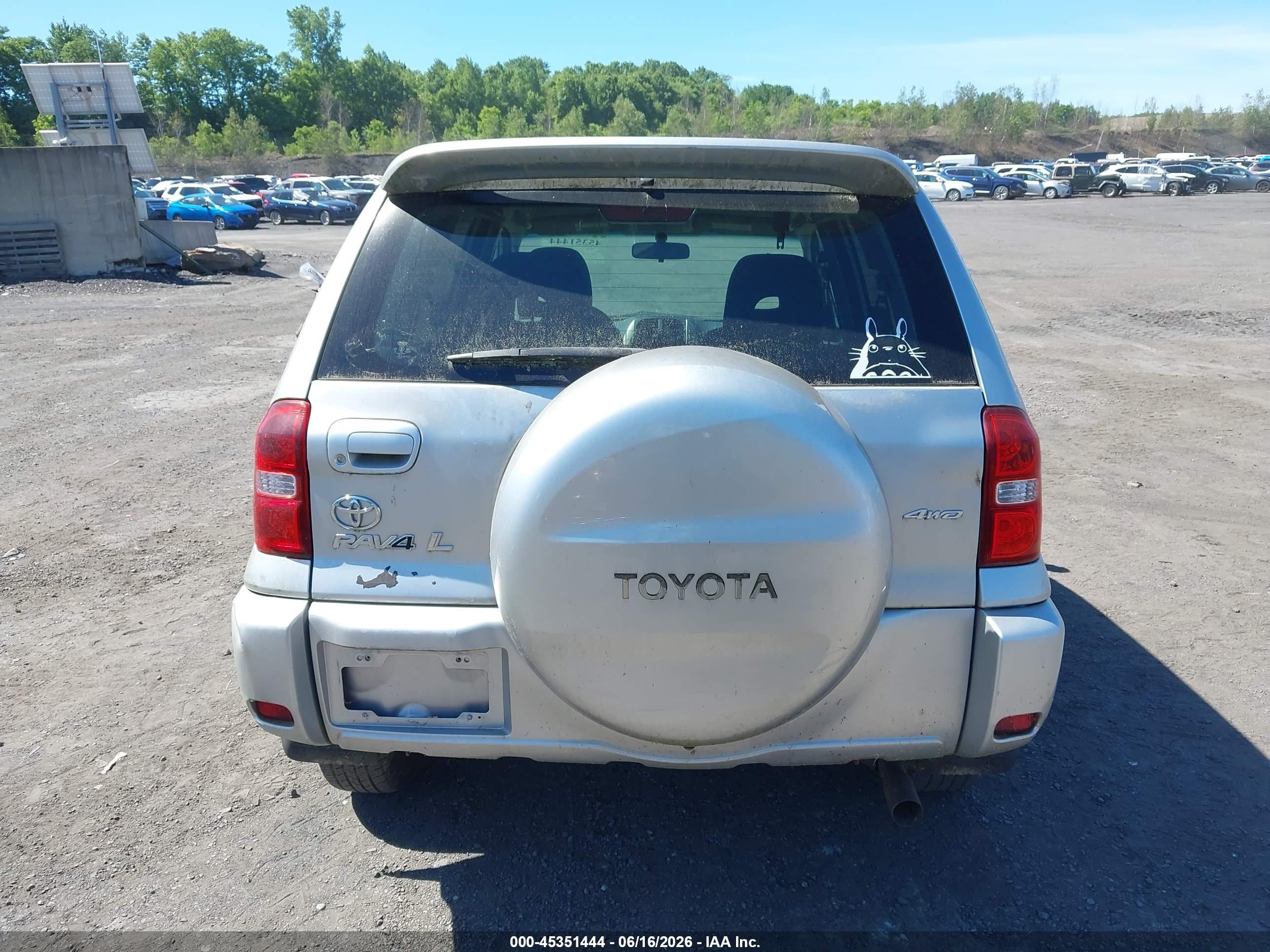 2004 Toyota Rav4   Silver vin: JTEHD20V640020673