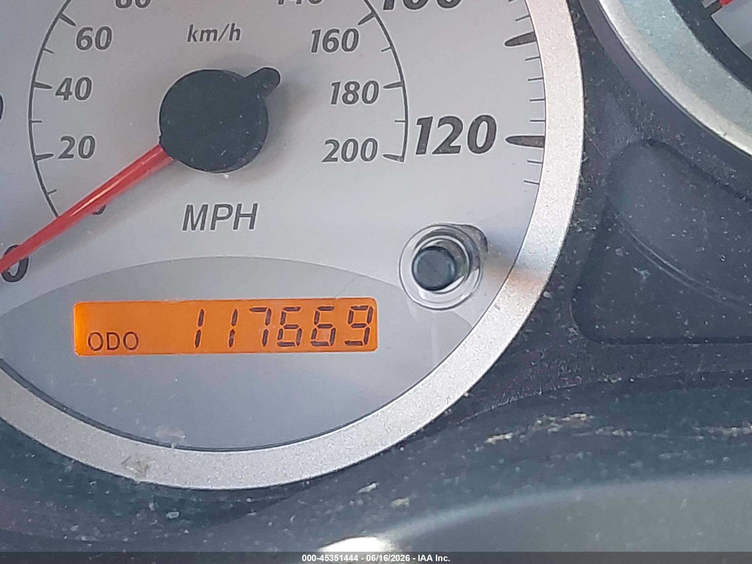 2004 Toyota Rav4   Silver vin: JTEHD20V640020673