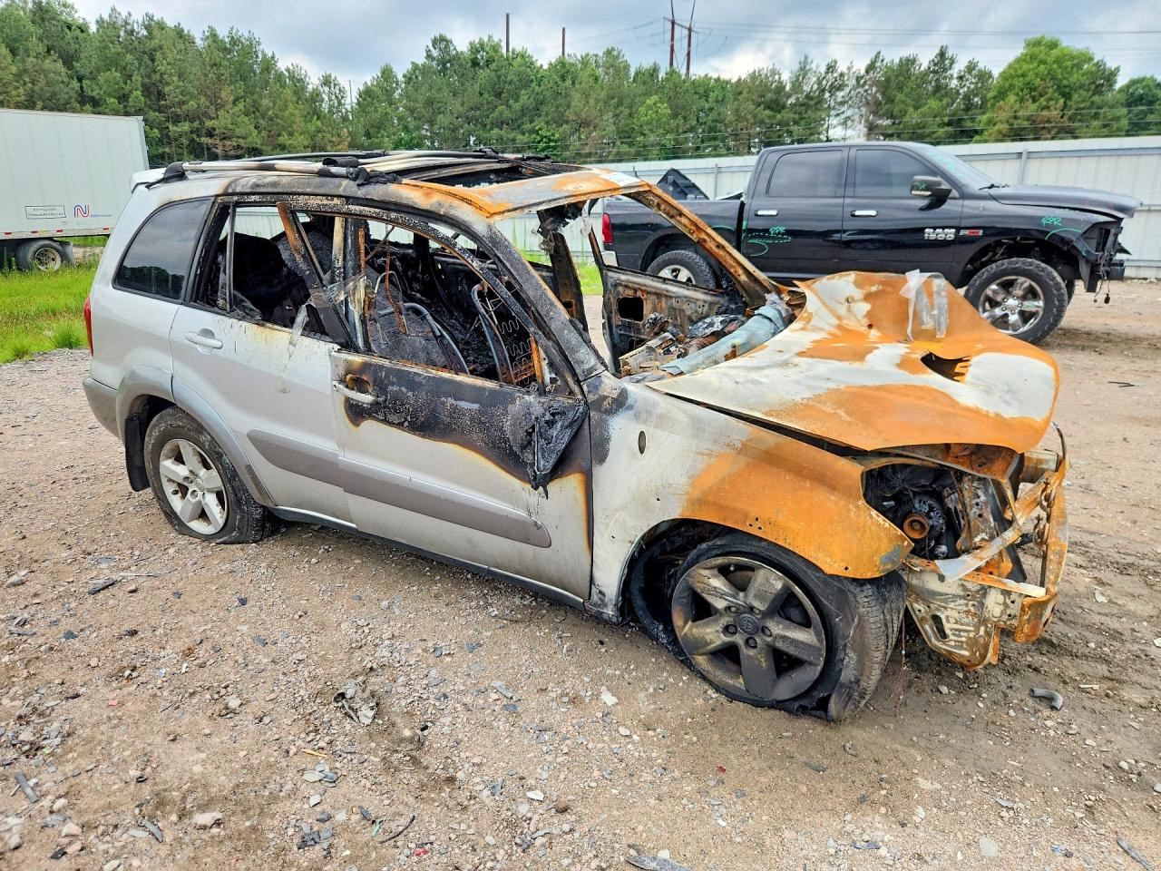 2005 Toyota Rav4 Base Burn vin: JTEHD20V650050242