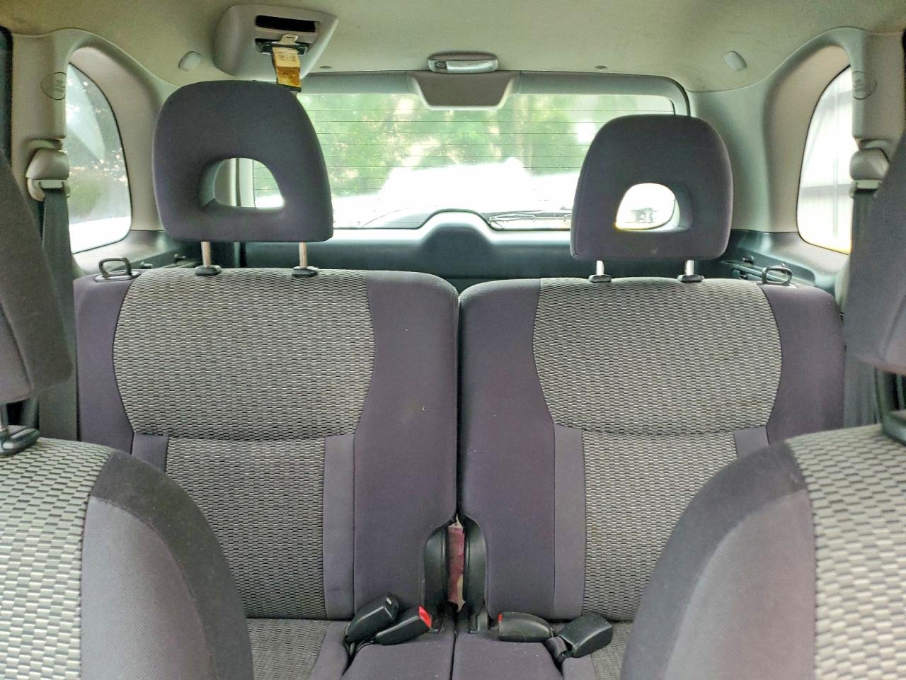 2005 Toyota Rav4 Base Silver vin: JTEHD20V650052783