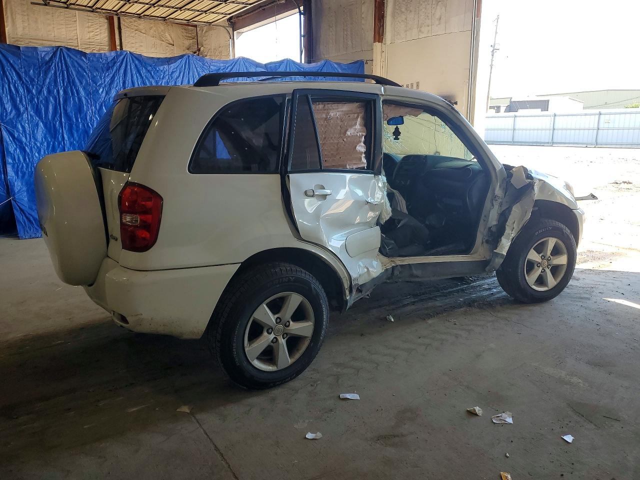 2005 Toyota Rav4 Base White vin: JTEHD20V650057160