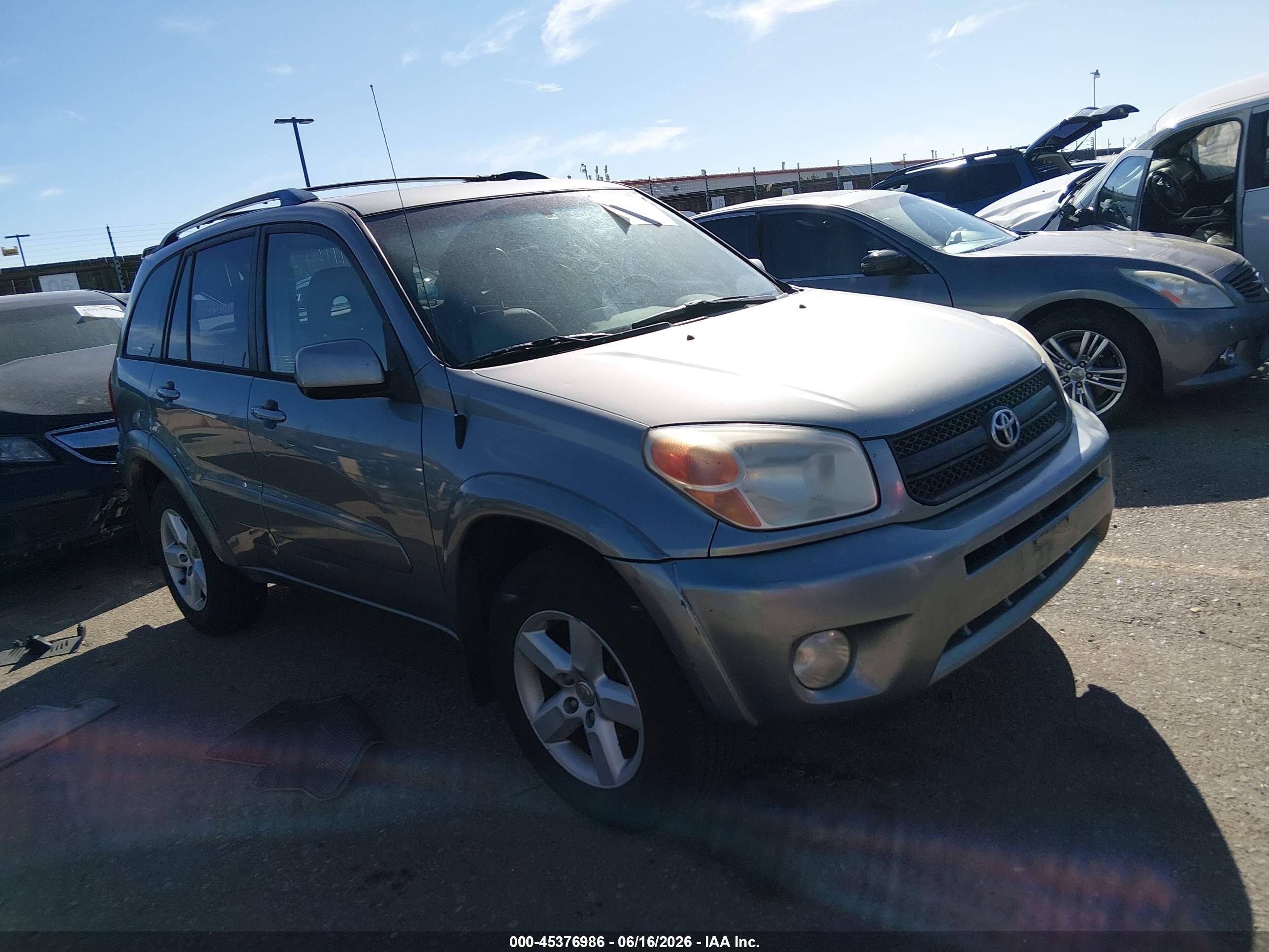 2005 Toyota Rav4   Silver vin: JTEHD20V650058356