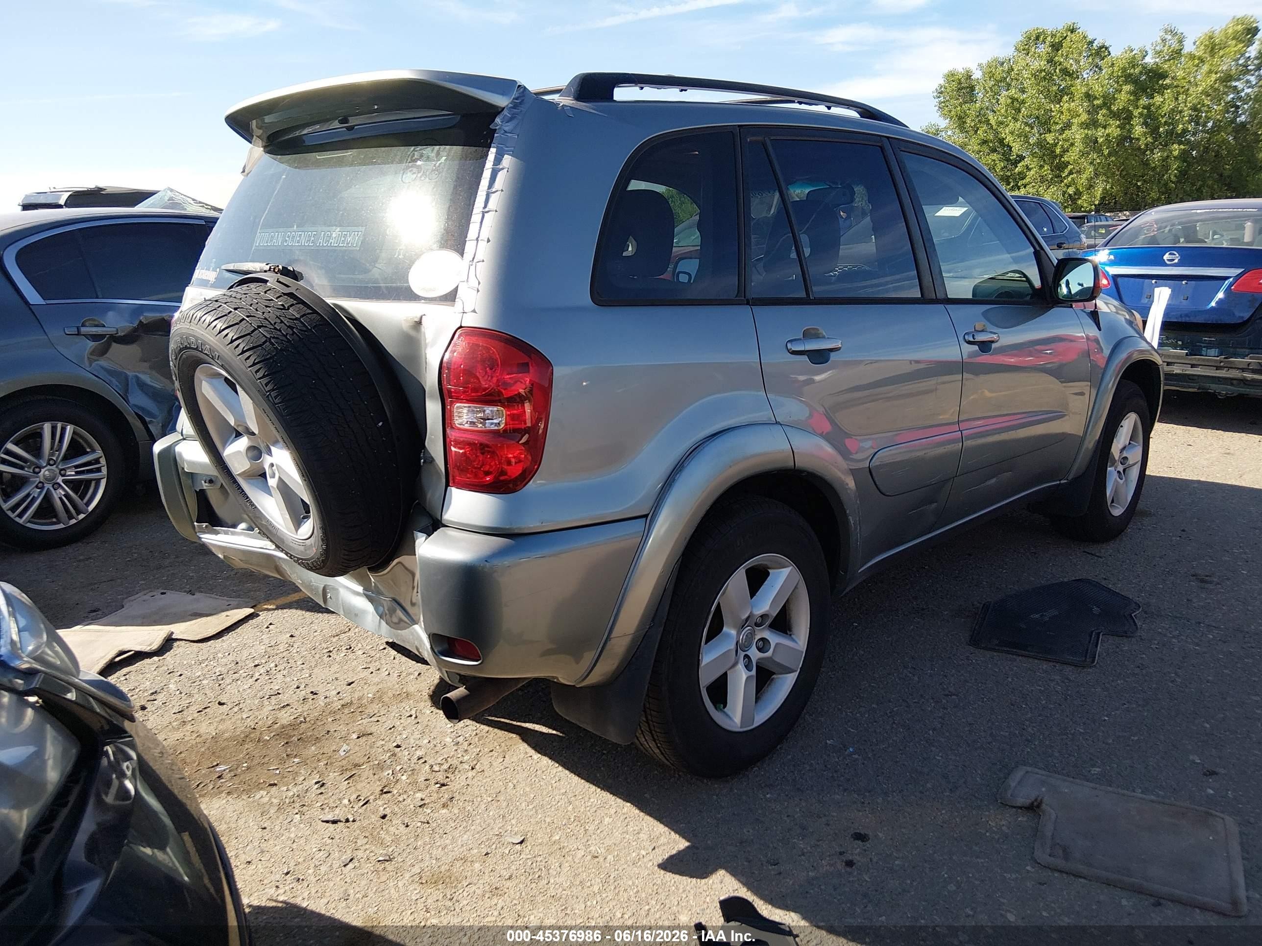 2005 Toyota Rav4   Silver vin: JTEHD20V650058356