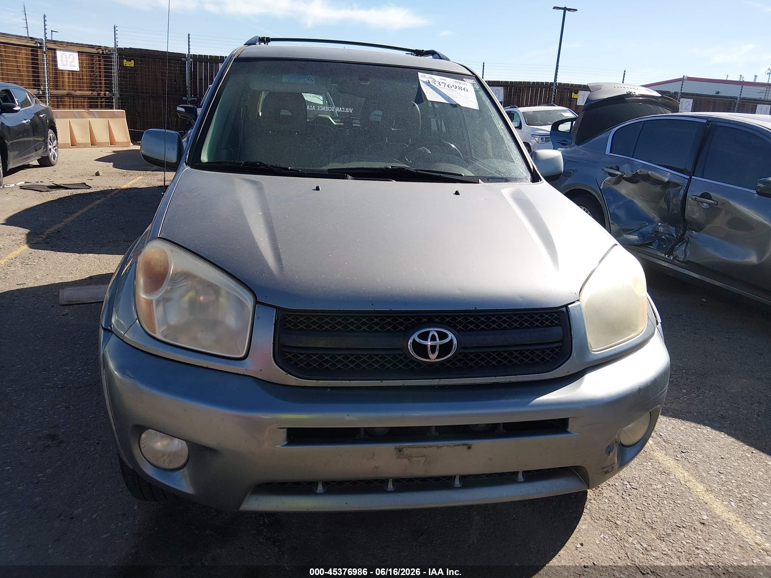 2005 Toyota Rav4   Silver vin: JTEHD20V650058356