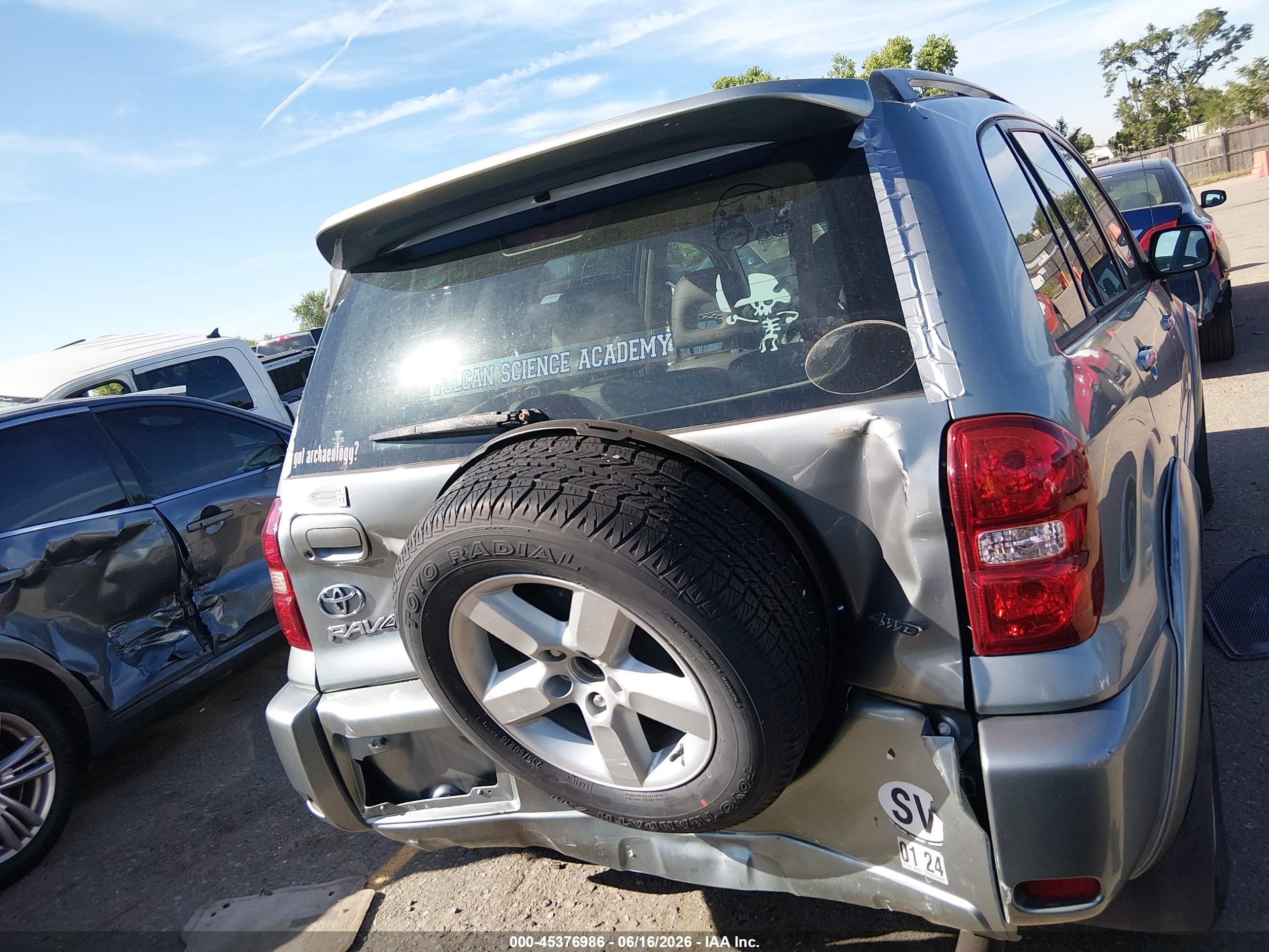2005 Toyota Rav4   Silver vin: JTEHD20V650058356