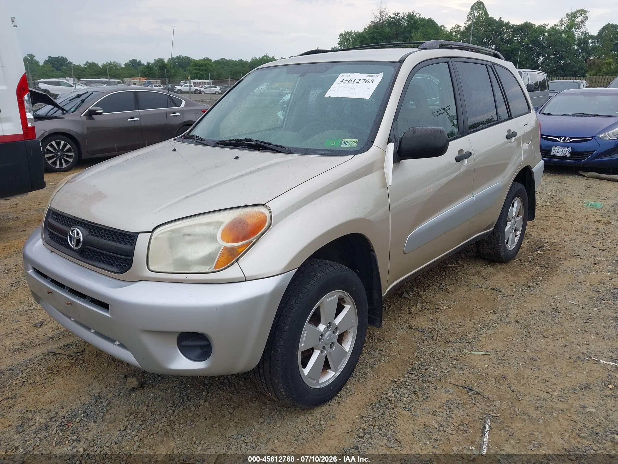 2005 Toyota Rav4   Champagne vin: JTEHD20V650064710