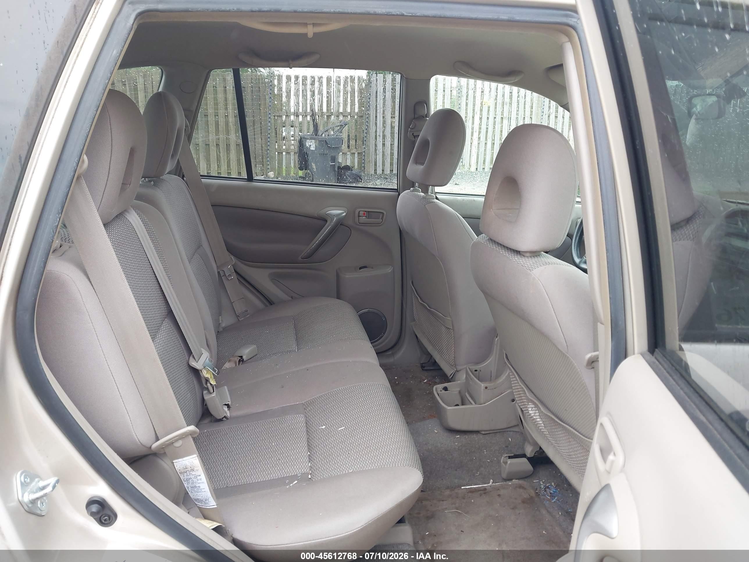 2005 Toyota Rav4   Champagne vin: JTEHD20V650064710