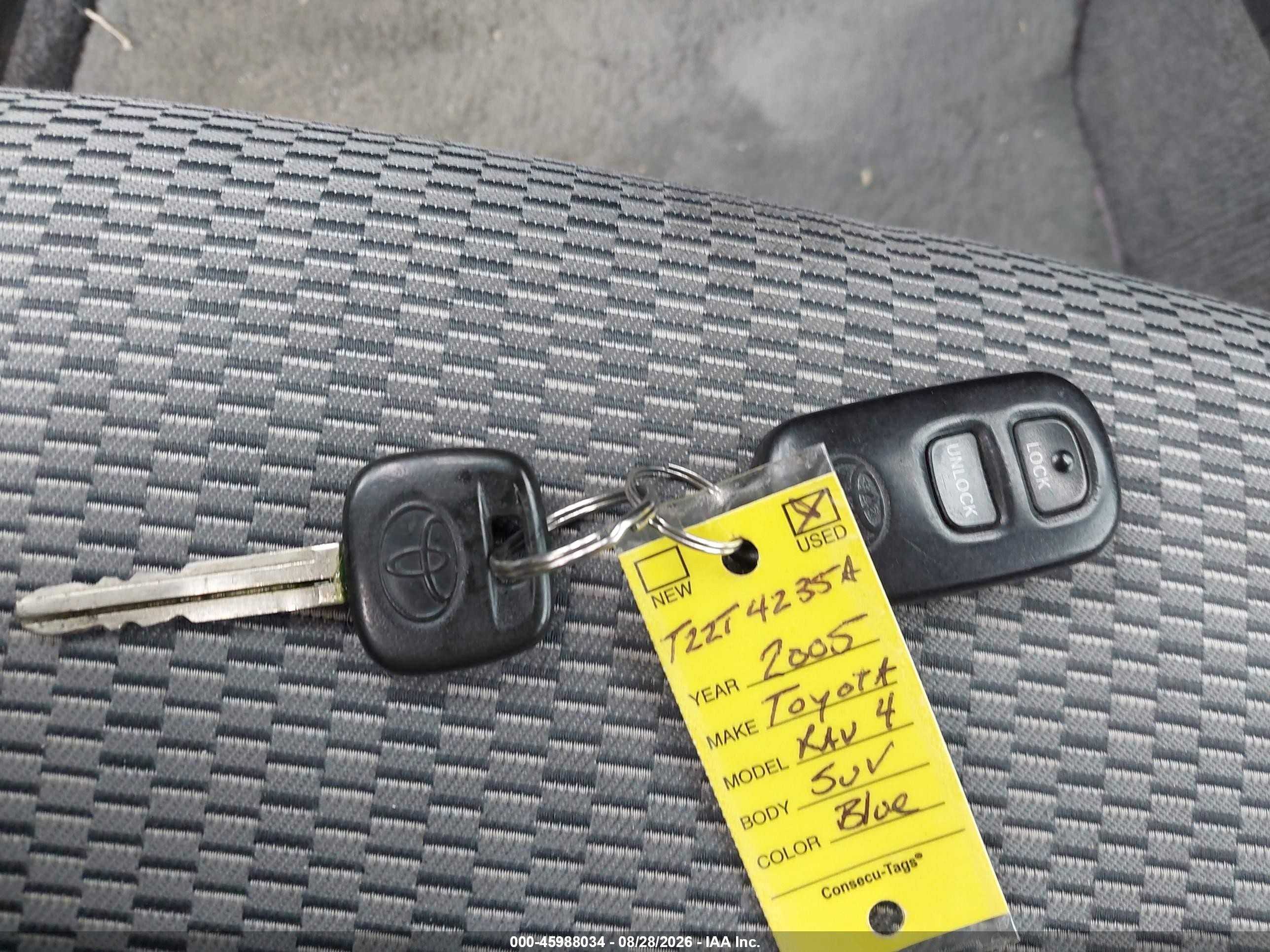 2005 Toyota Rav4   Blue vin: JTEHD20V656029162