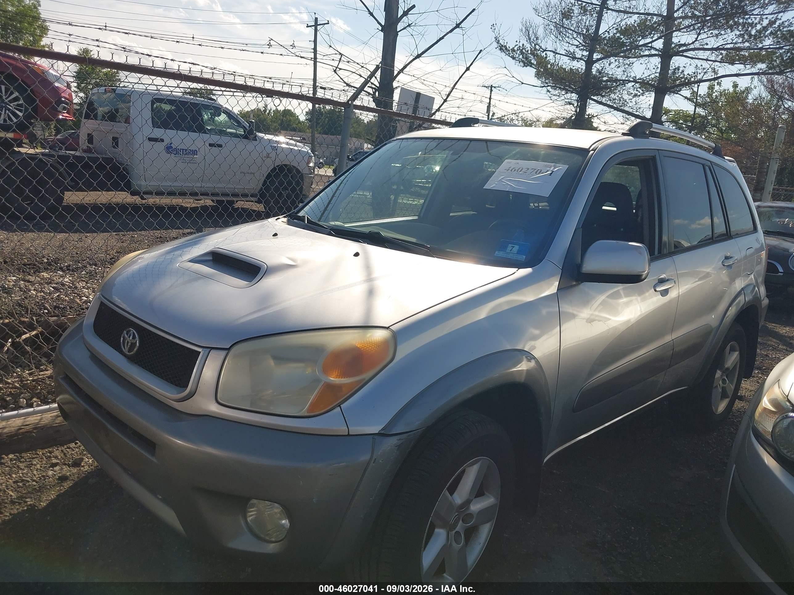2005 Toyota Rav4   Silver vin: JTEHD20V656033924