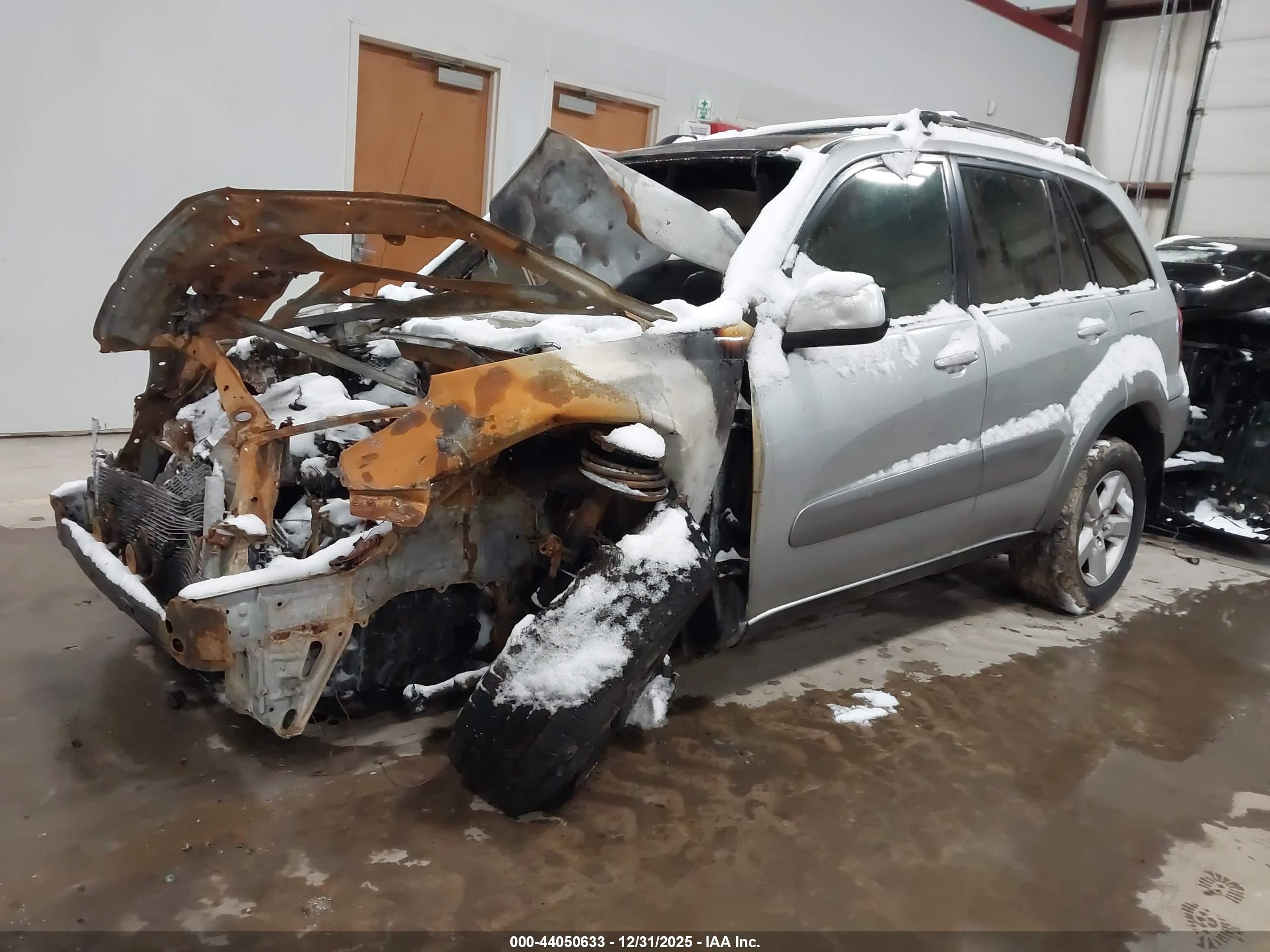2004 Toyota Rav4   Silver vin: JTEHD20V746018833