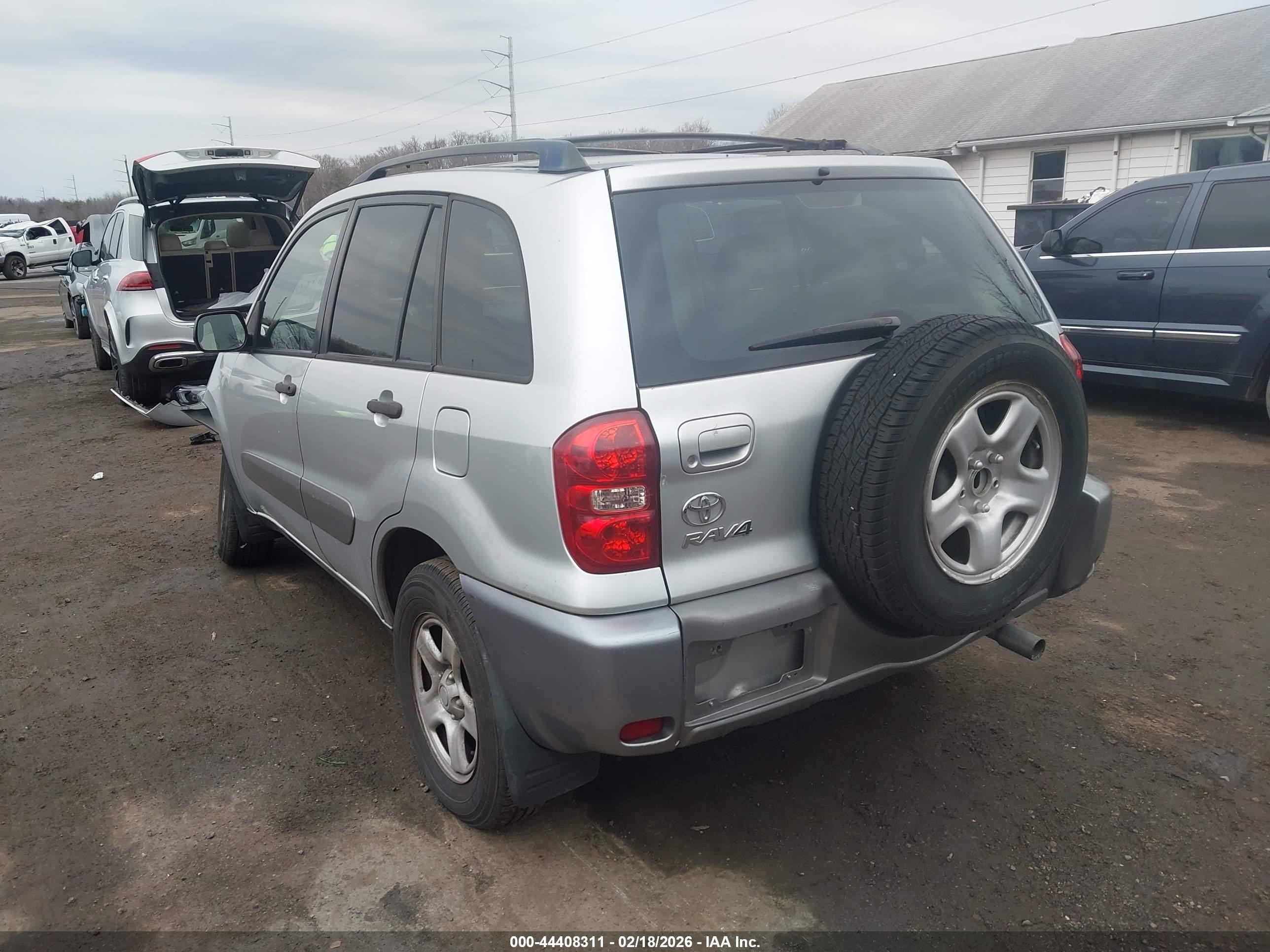 2004 Toyota Rav4   Silver vin: JTEHD20V746019240