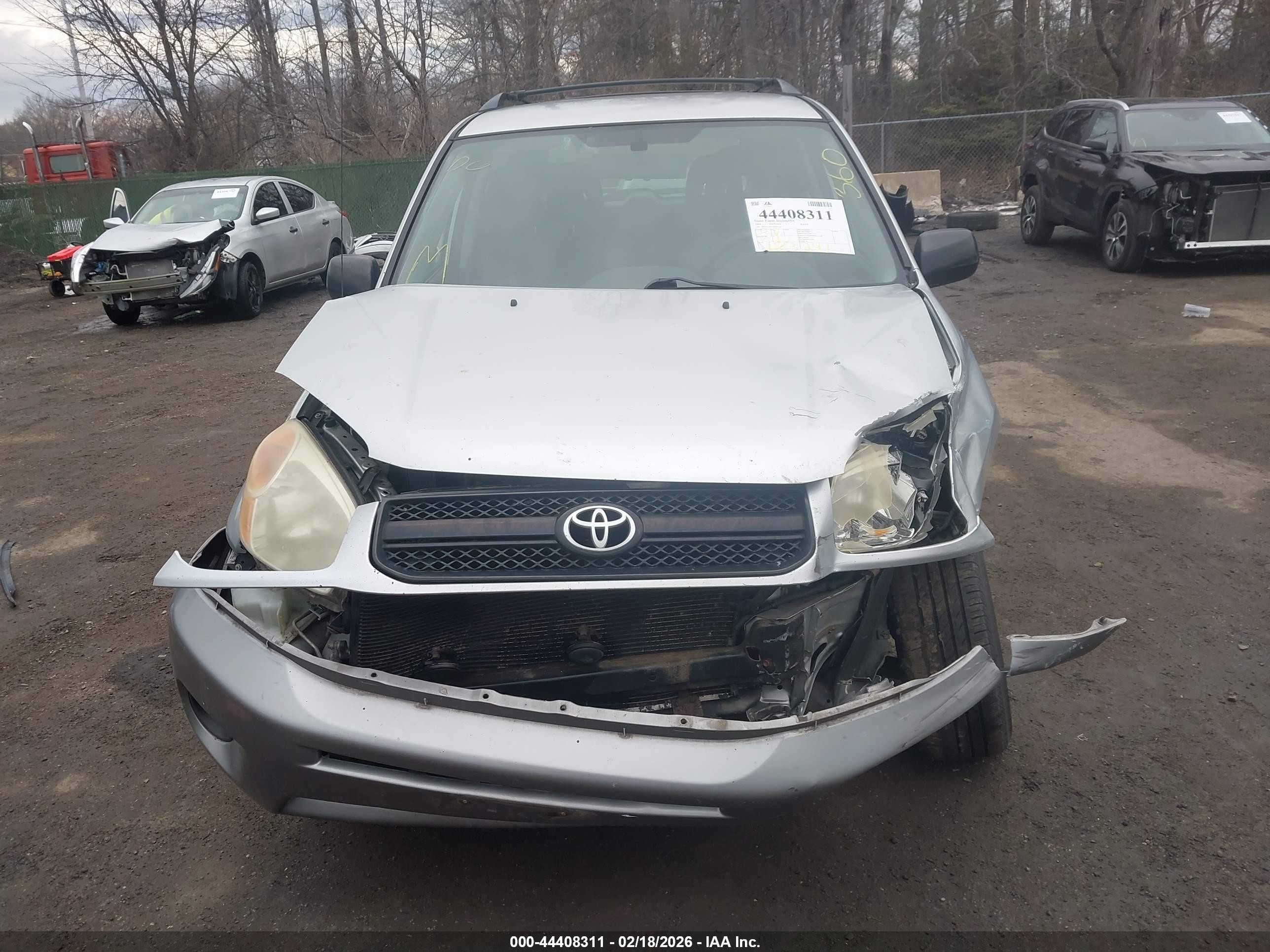 2004 Toyota Rav4   Silver vin: JTEHD20V746019240