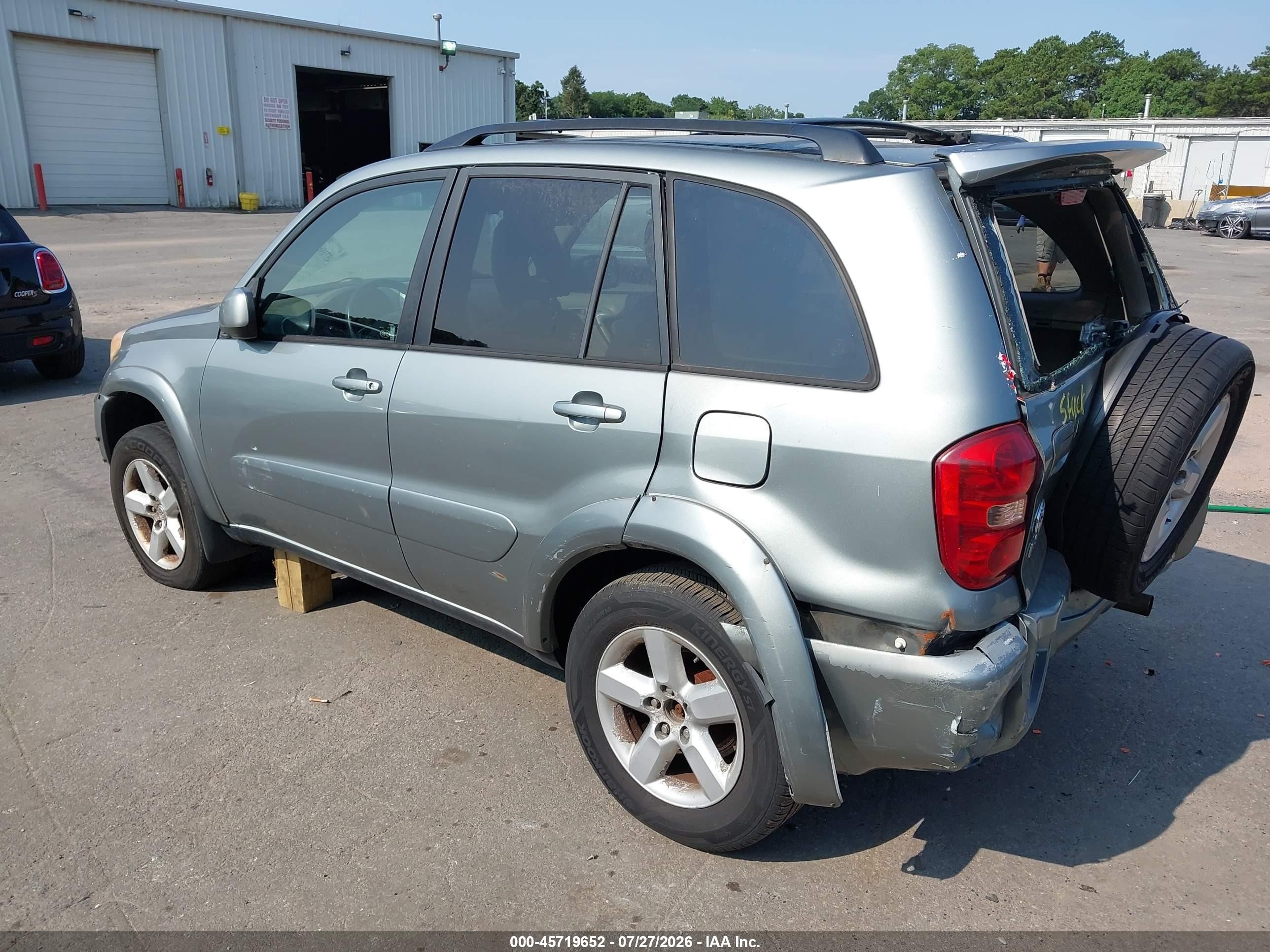 2005 Toyota Rav4   Gray vin: JTEHD20V750042568
