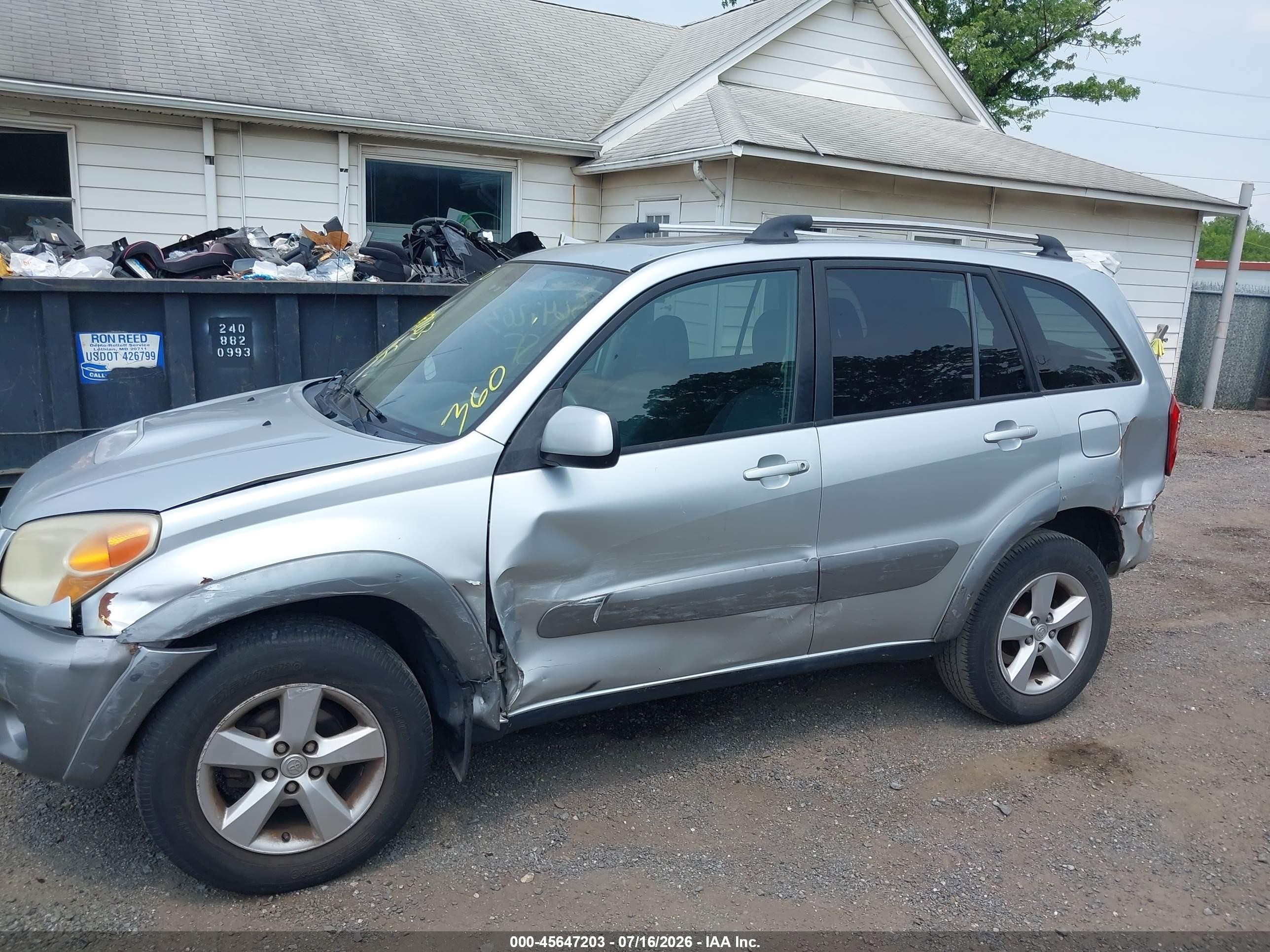 2005 Toyota Rav4 Silver vin: JTEHD20V750048161