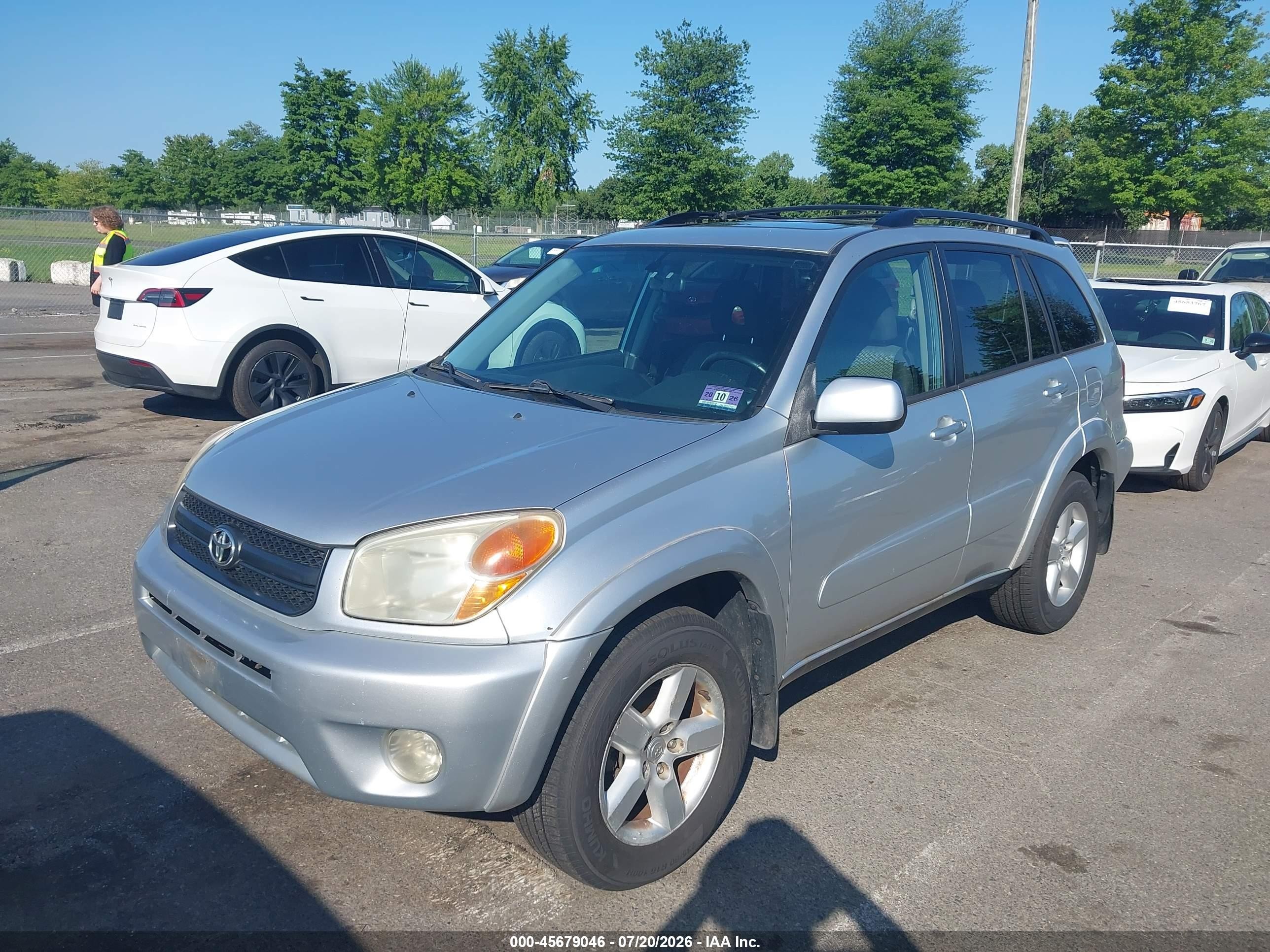 2005 Toyota Rav4   Серебряный vin: JTEHD20V756034872