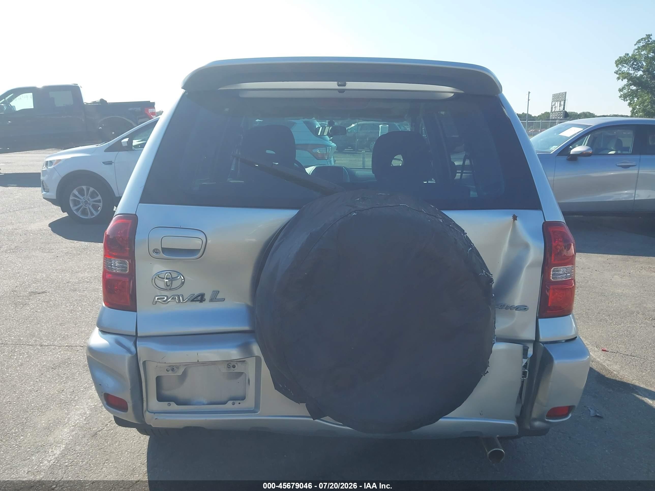 2005 Toyota Rav4   Серебряный vin: JTEHD20V756034872