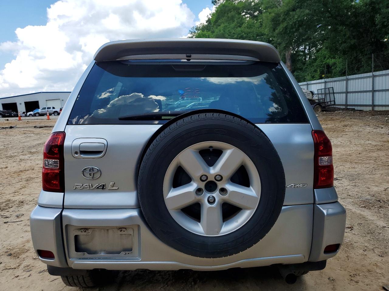 2004 Toyota Rav4 Base Silver vin: JTEHD20V840003373