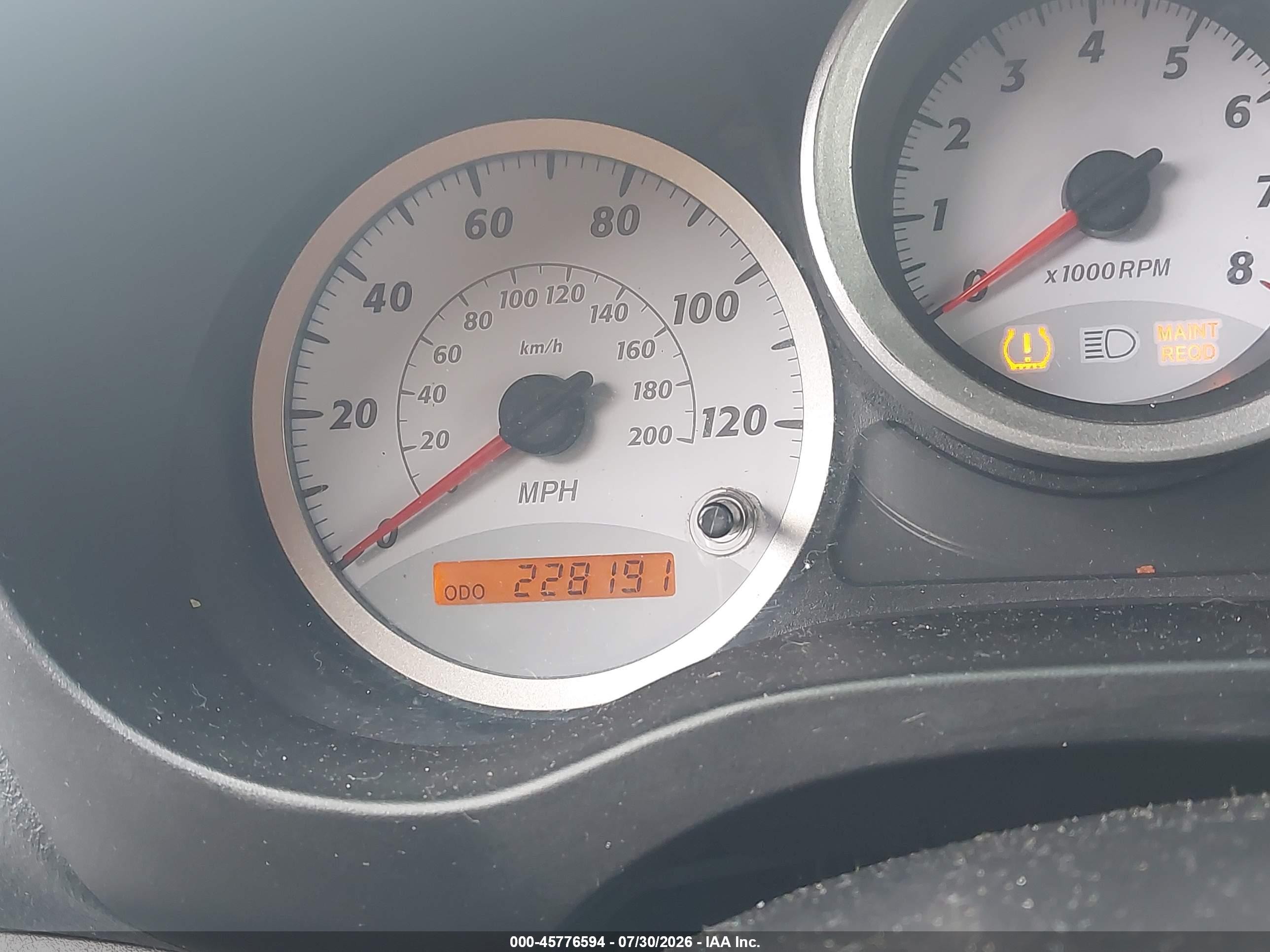 2004 Toyota Rav4   Silver vin: JTEHD20V840024076