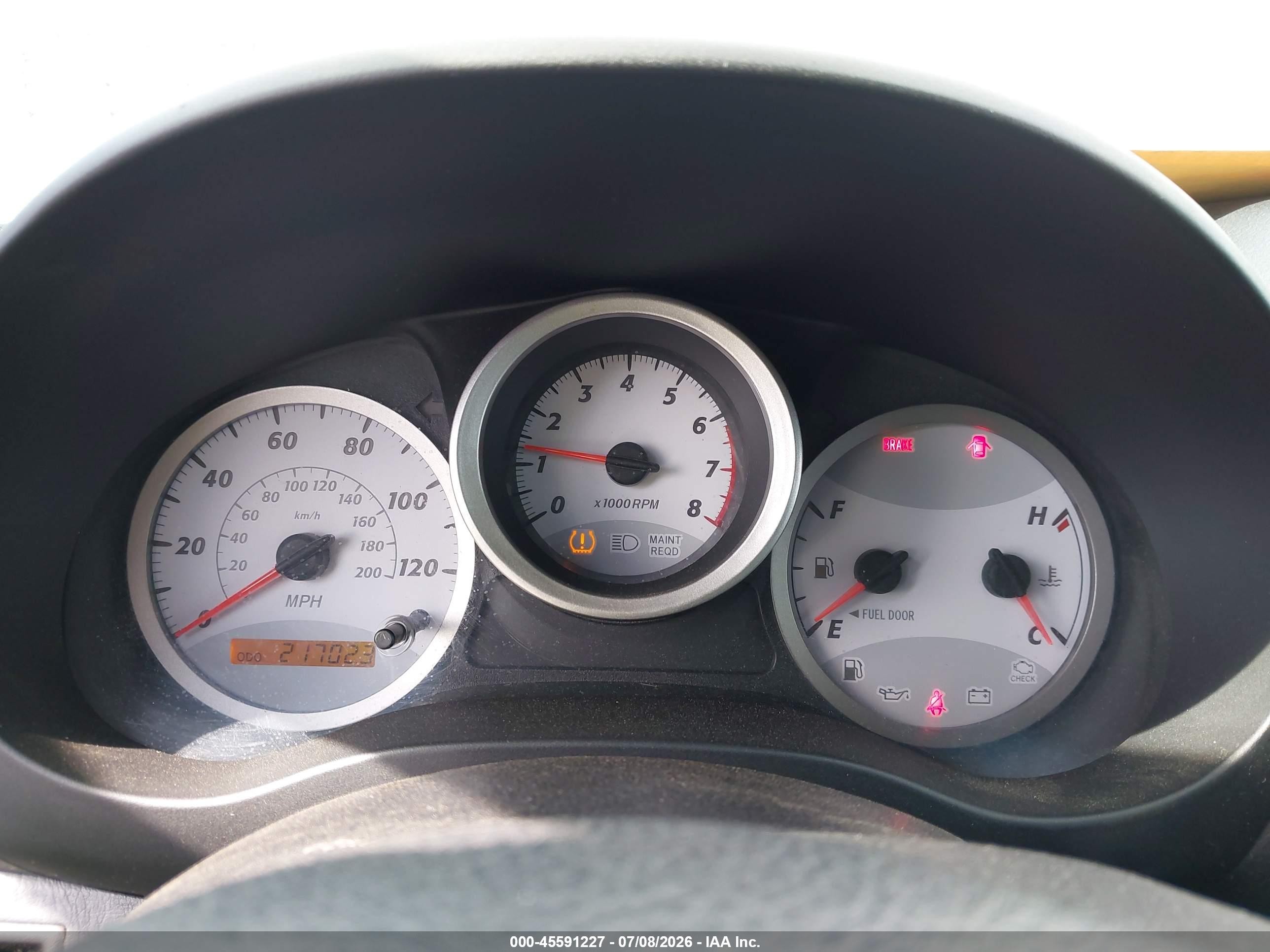 2004 Toyota Rav4 Silver vin: JTEHD20V846002270