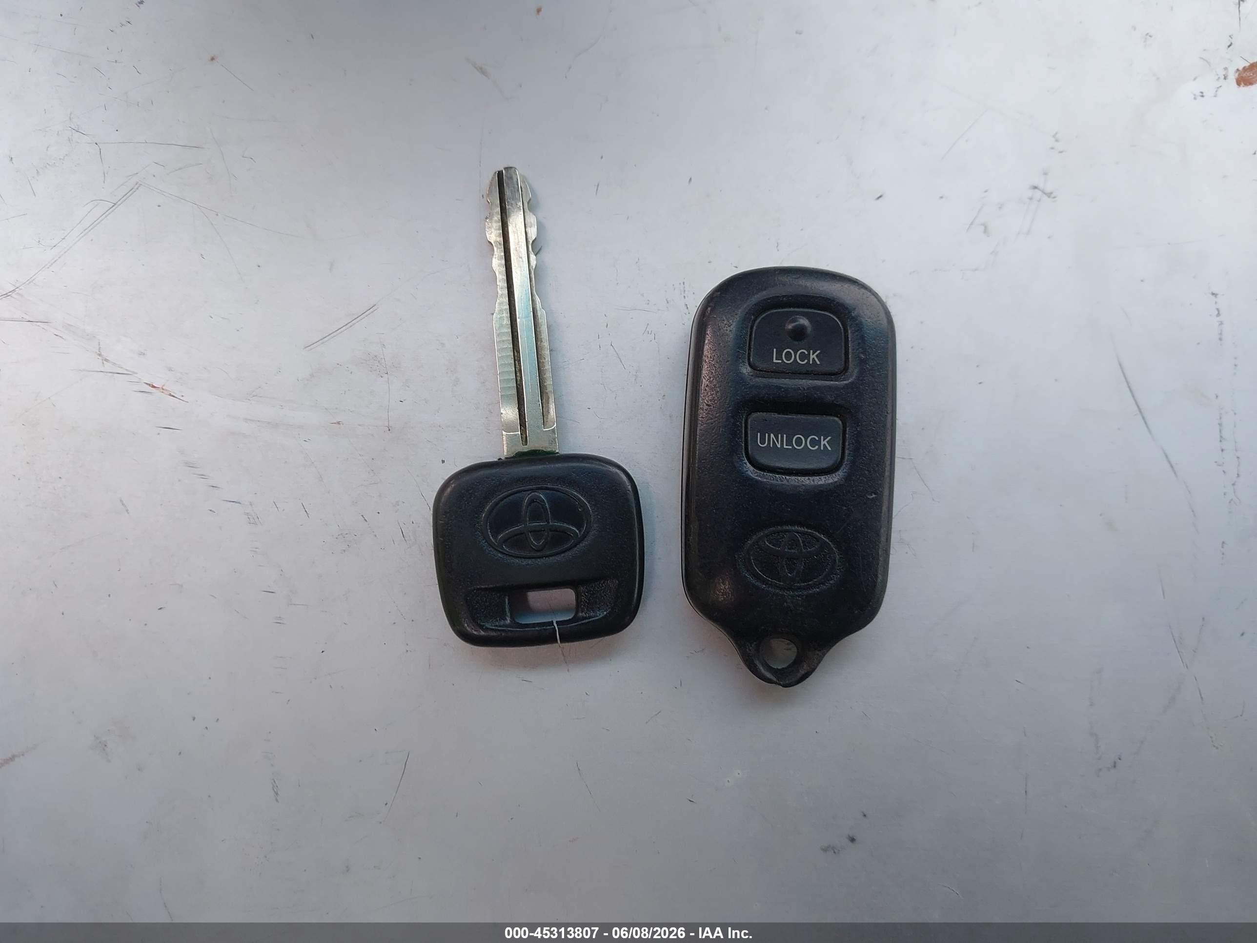 2005 Toyota Rav4   Красный vin: JTEHD20V850070749
