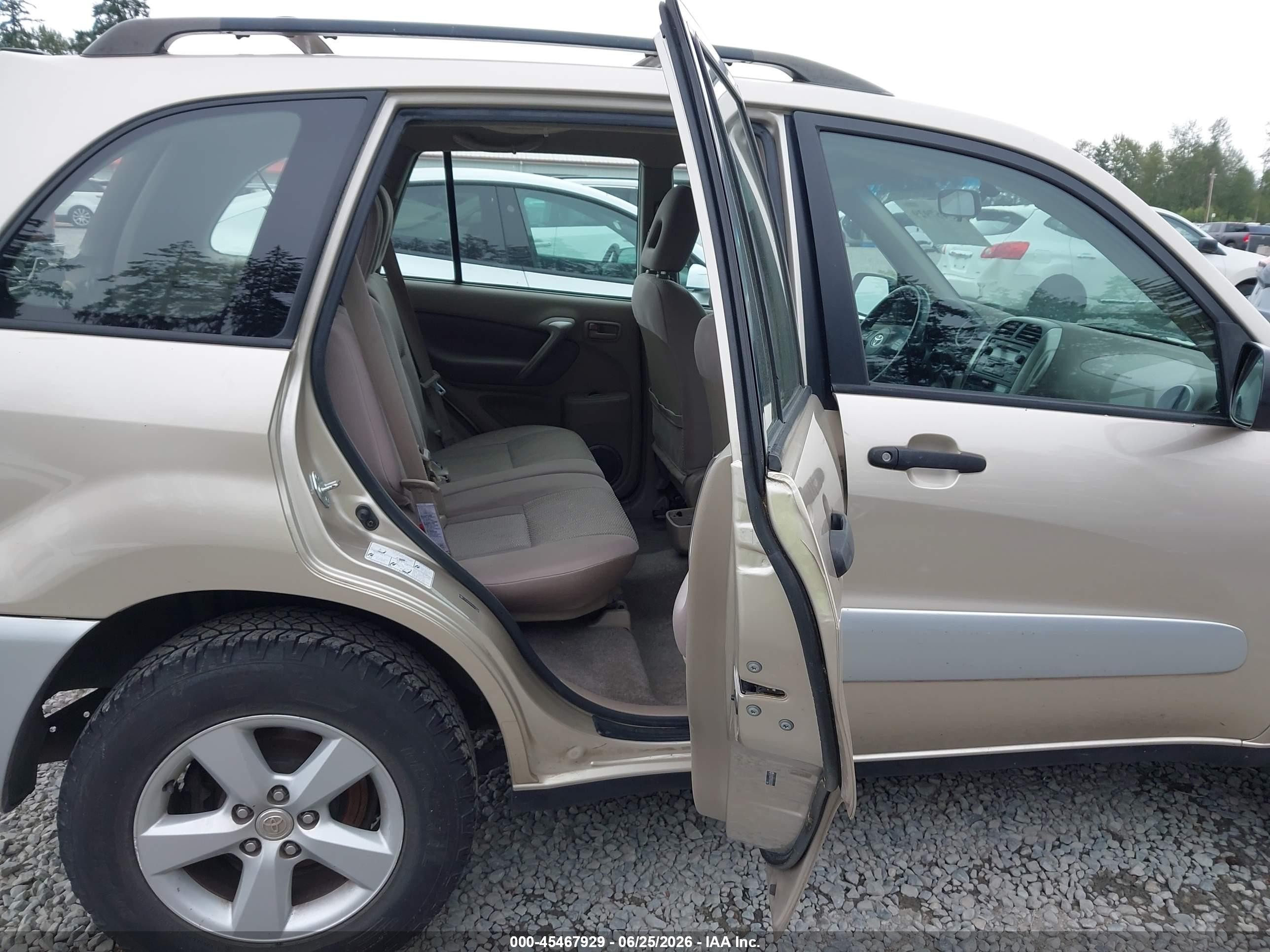 2005 Toyota Rav4   Gold vin: JTEHD20V950063048