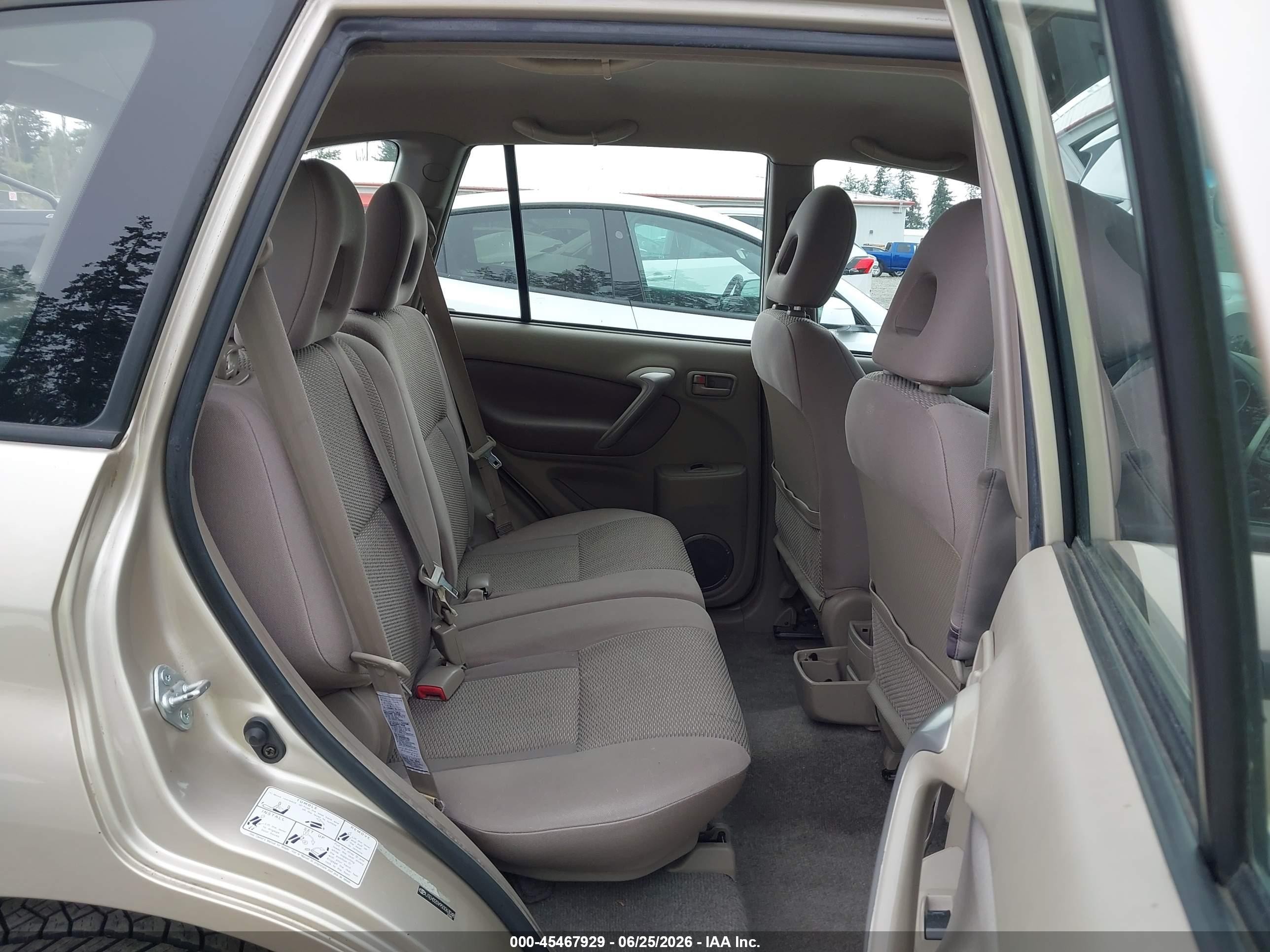 2005 Toyota Rav4   Gold vin: JTEHD20V950063048