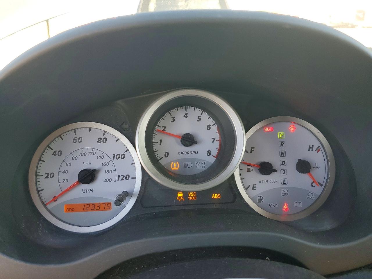 2004 Toyota Rav4 Base Silver vin: JTEHD20VX40014732