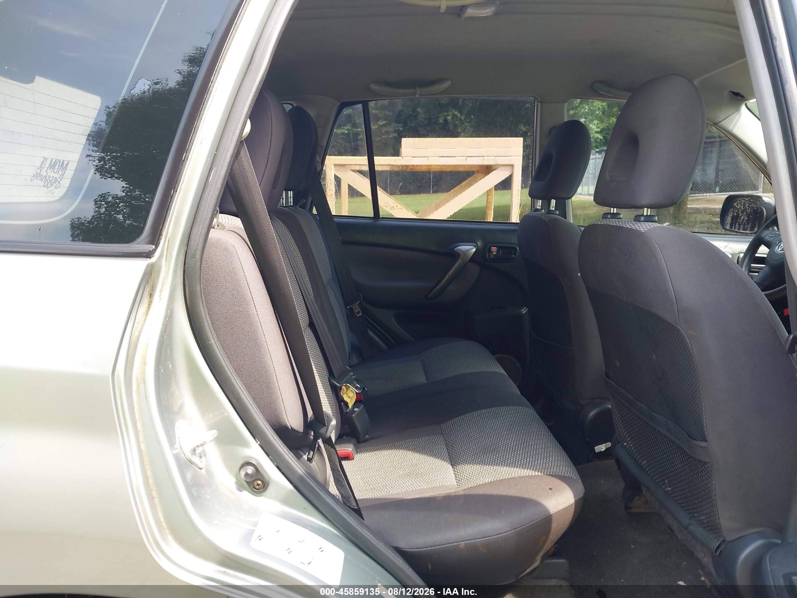 2004 Toyota Rav4   Silver vin: JTEHD20VX40020305