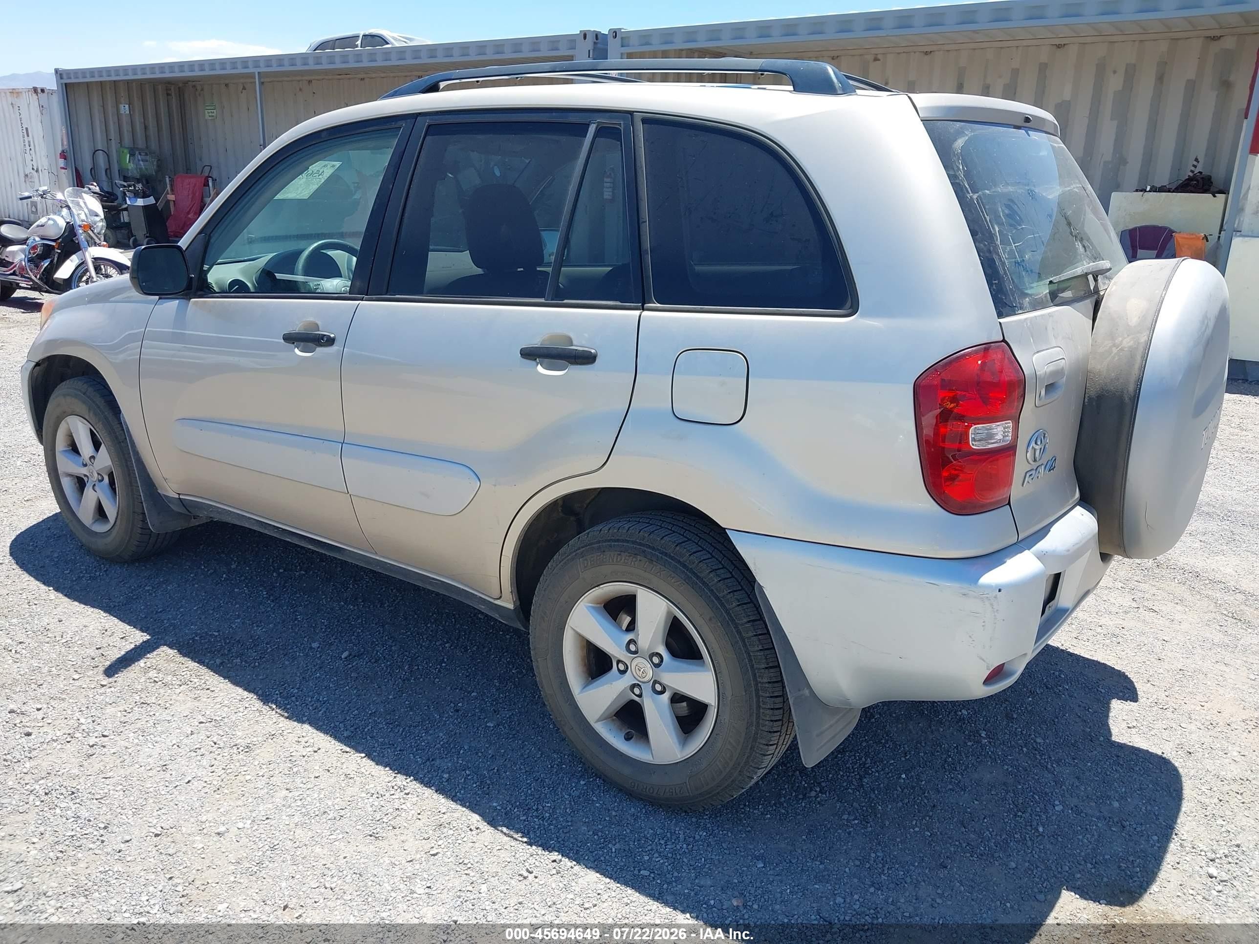 2004 Toyota Rav4   Champagne vin: JTEHD20VX40023561