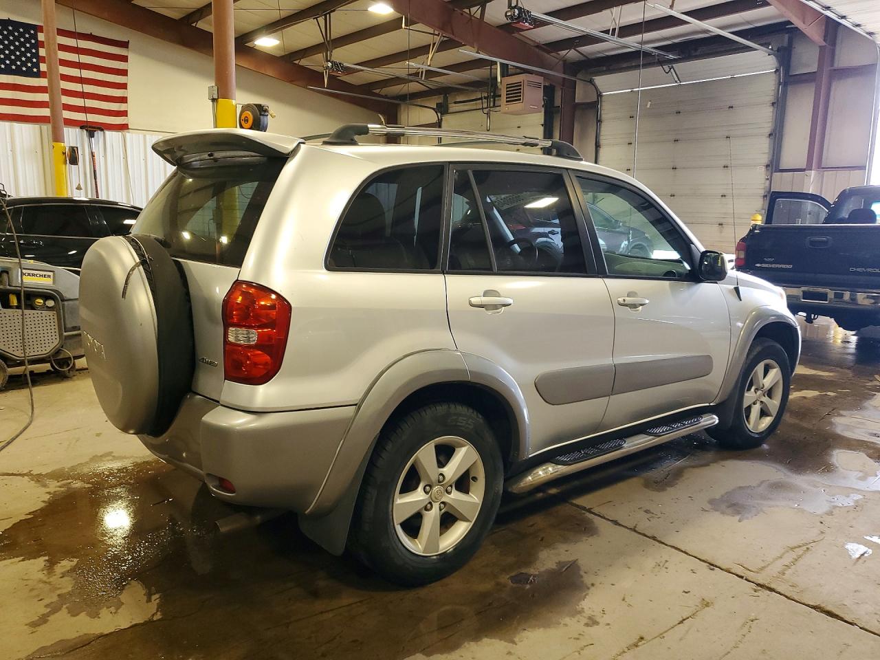2004 Toyota Rav4 Base Silver vin: JTEHD20VX46005607